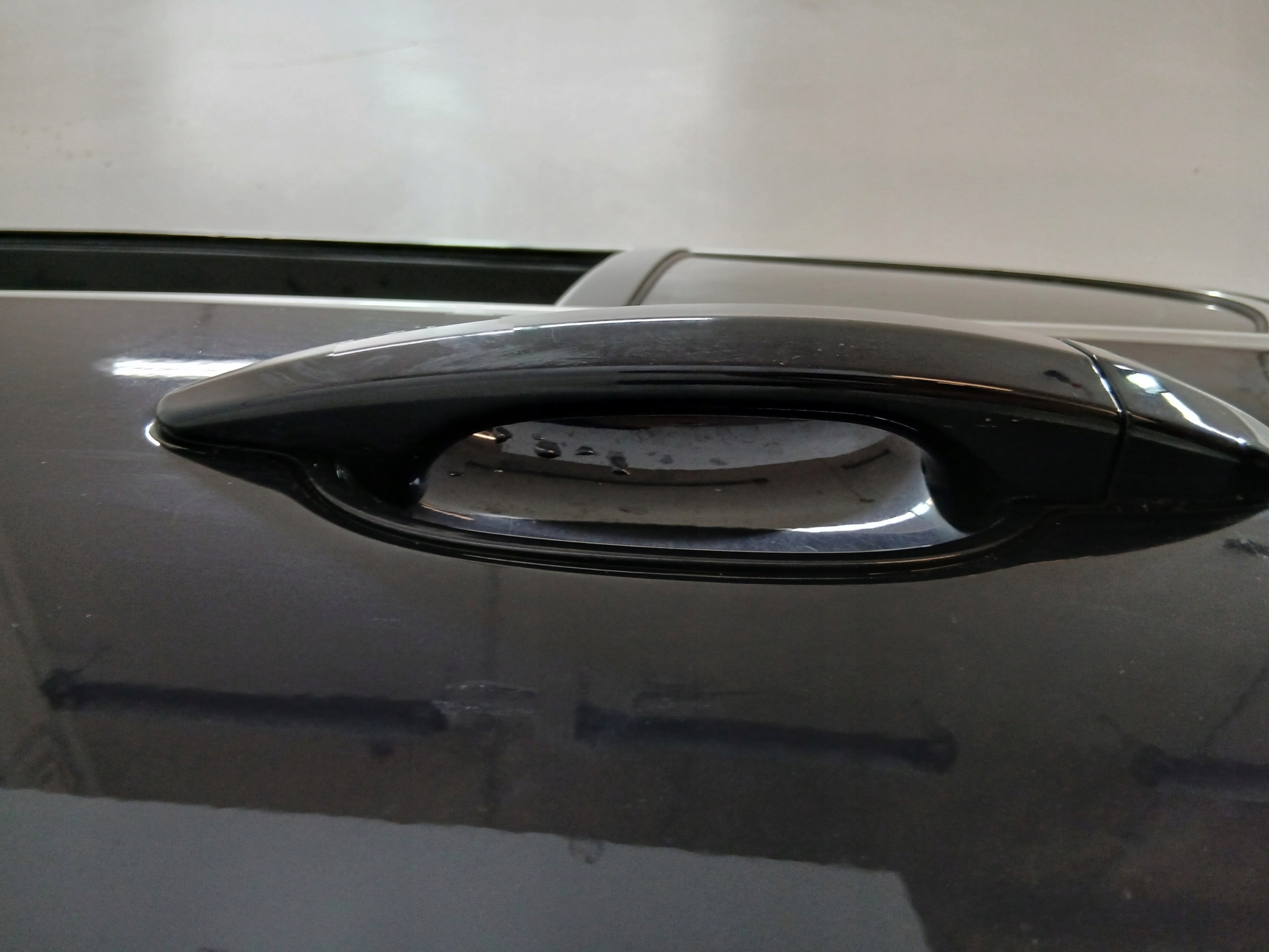 door left rear. BMW E60 MONACOBLAU A35/5 BAV