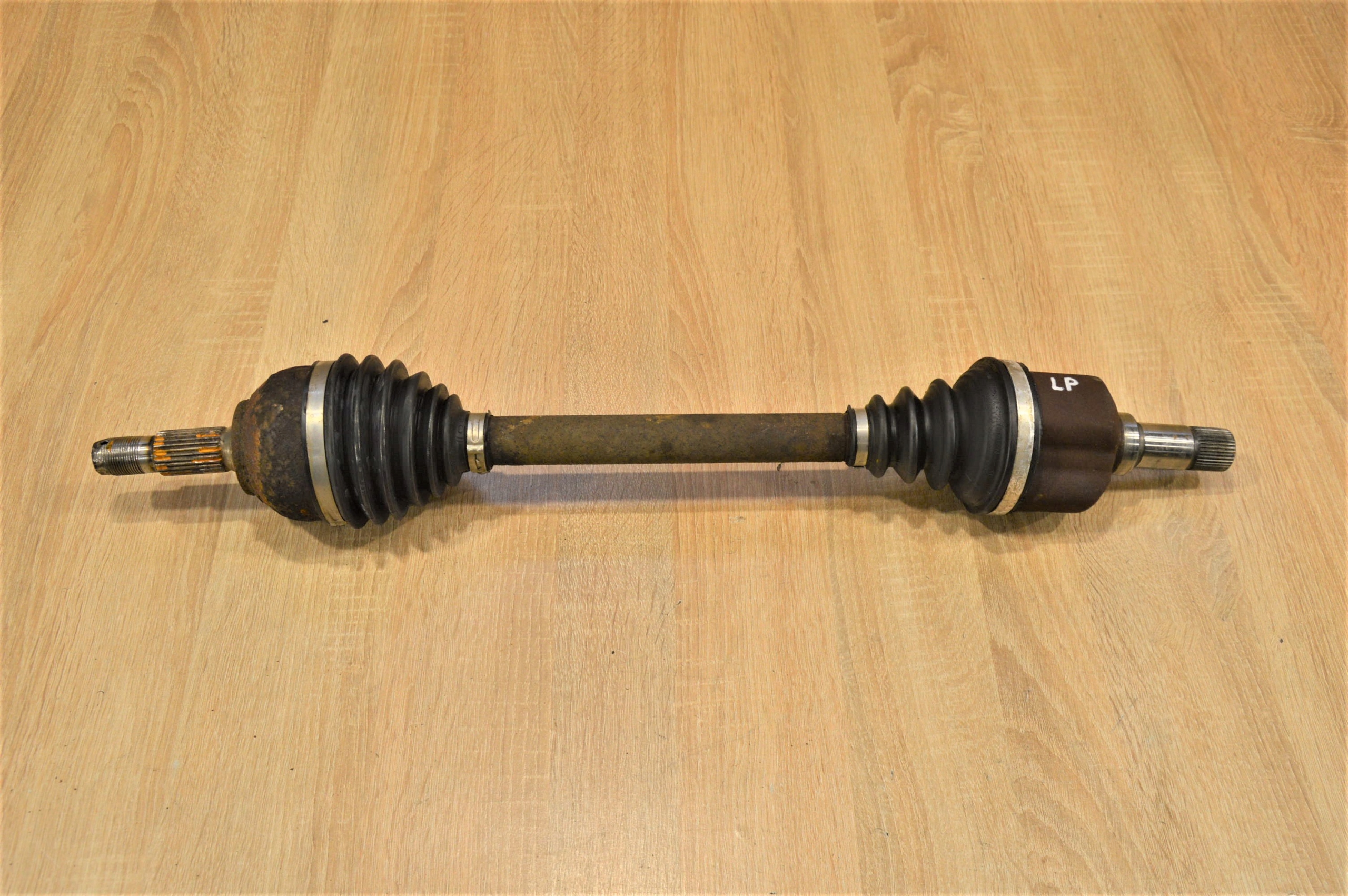 Піввісь лівий передній PEUGEOT 508 і 2.0 HDI 140 к. с. МАНУ