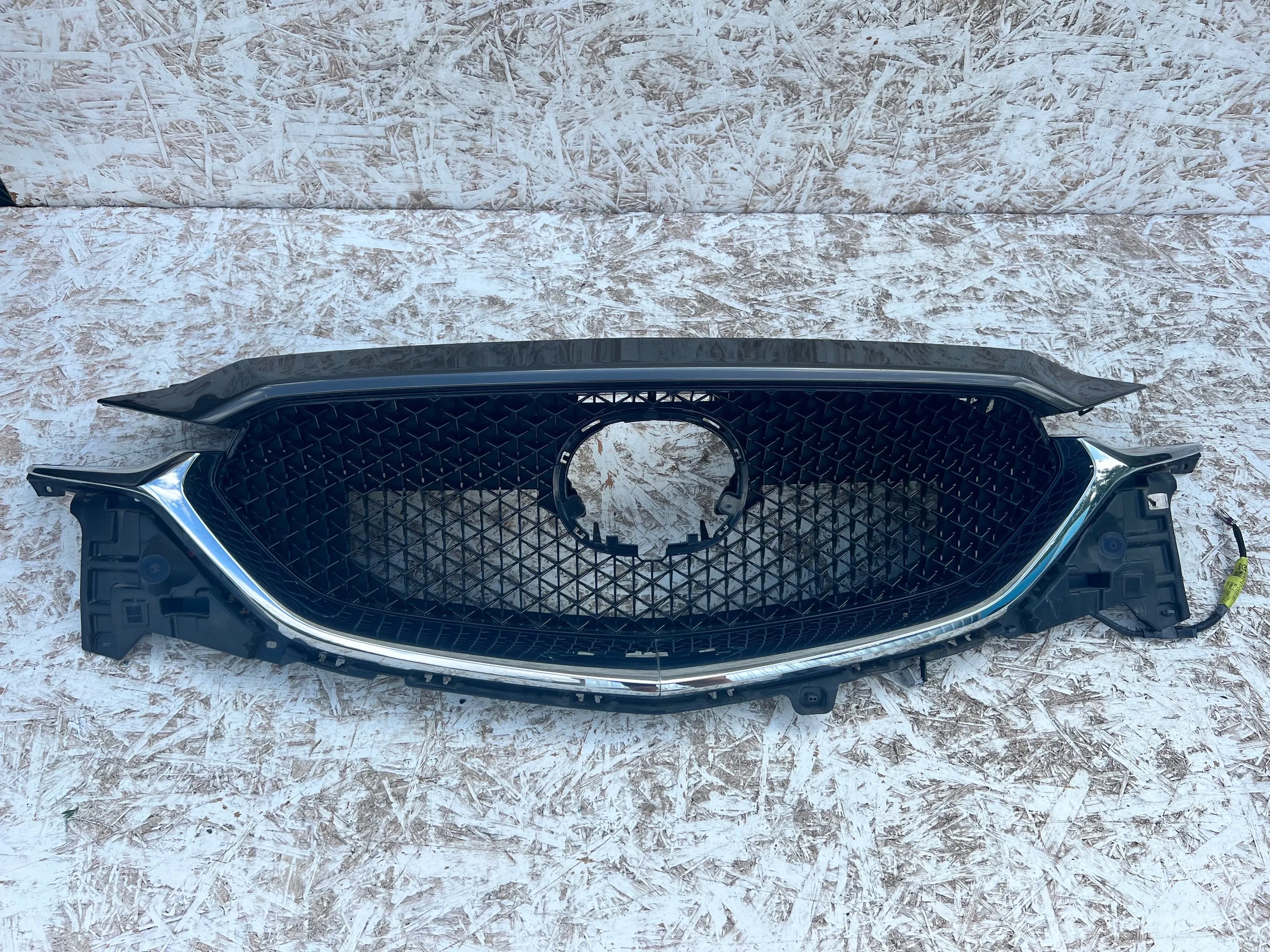 GRILL ATRAPA MAZDA CX5 CX-5 II 2017- cały