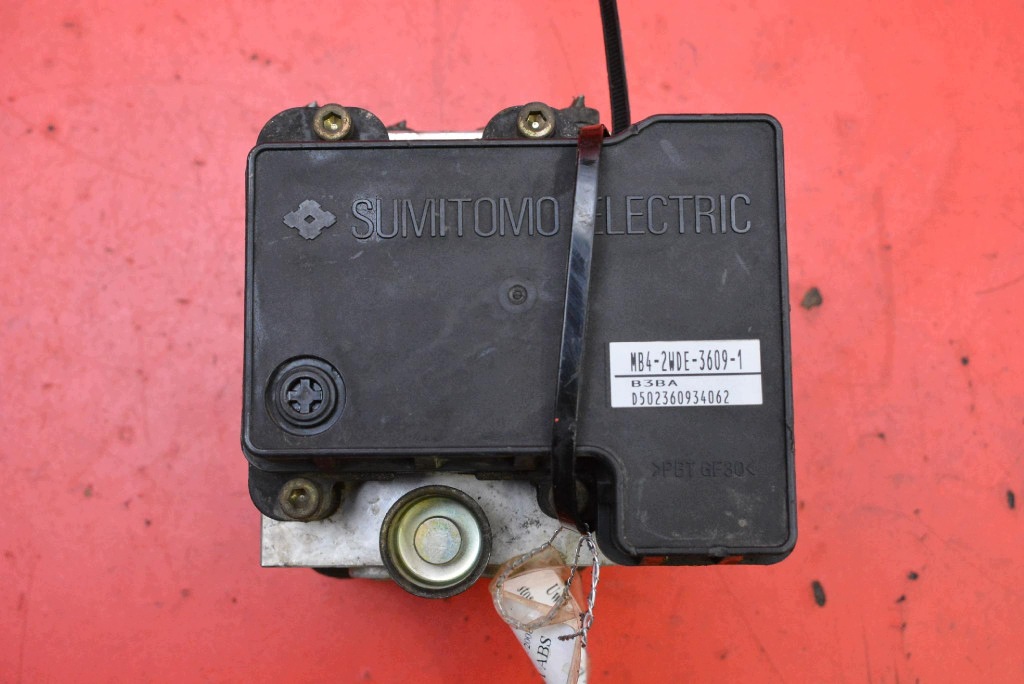 pump ABS MB4-2WDE-3609-1 MITSUBISHI OUTLANDER 1 and 2.0 16V 136 KM 01-08