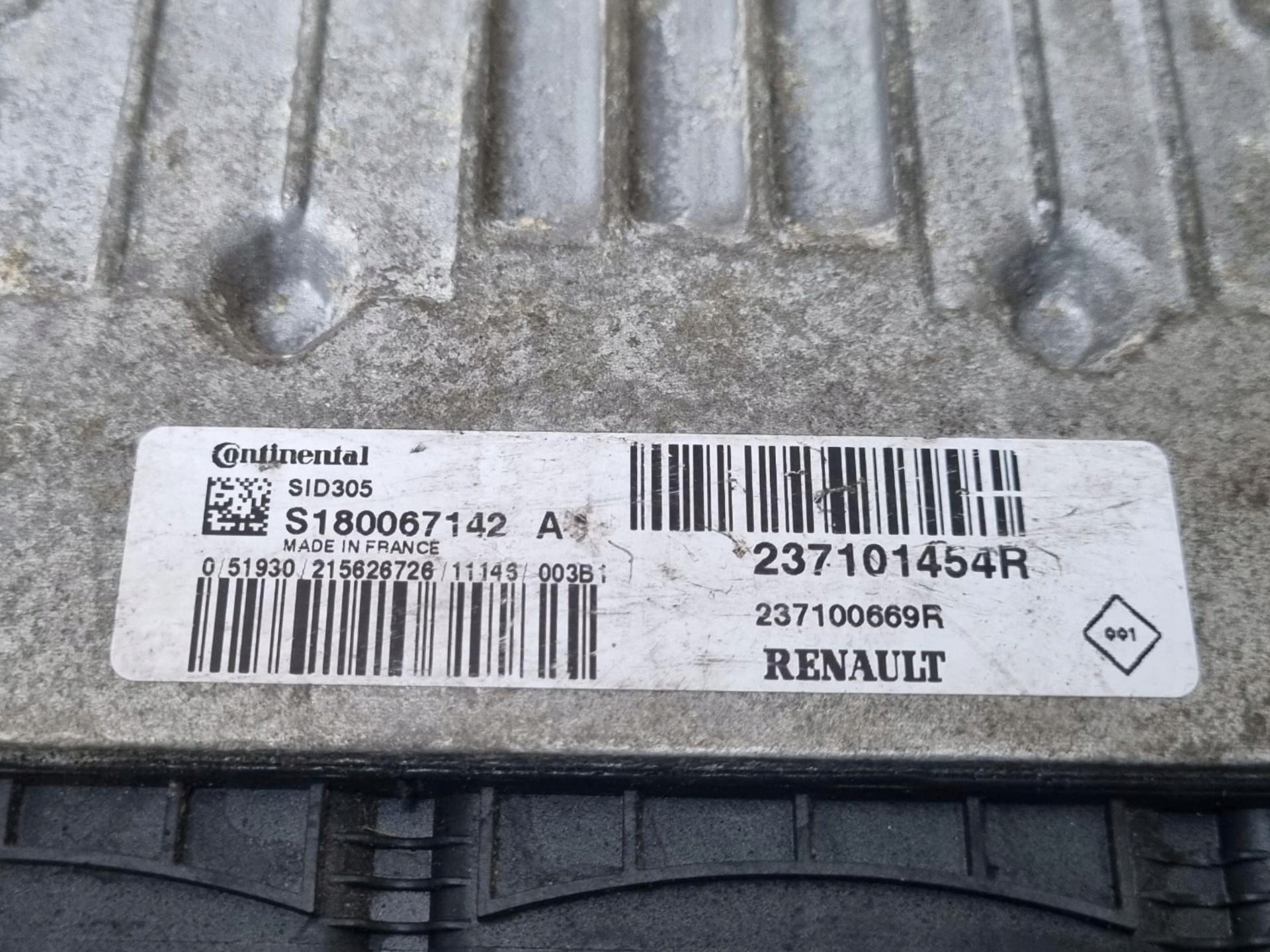 Montaggio startowy Renault Megane 3 2011 237101454R