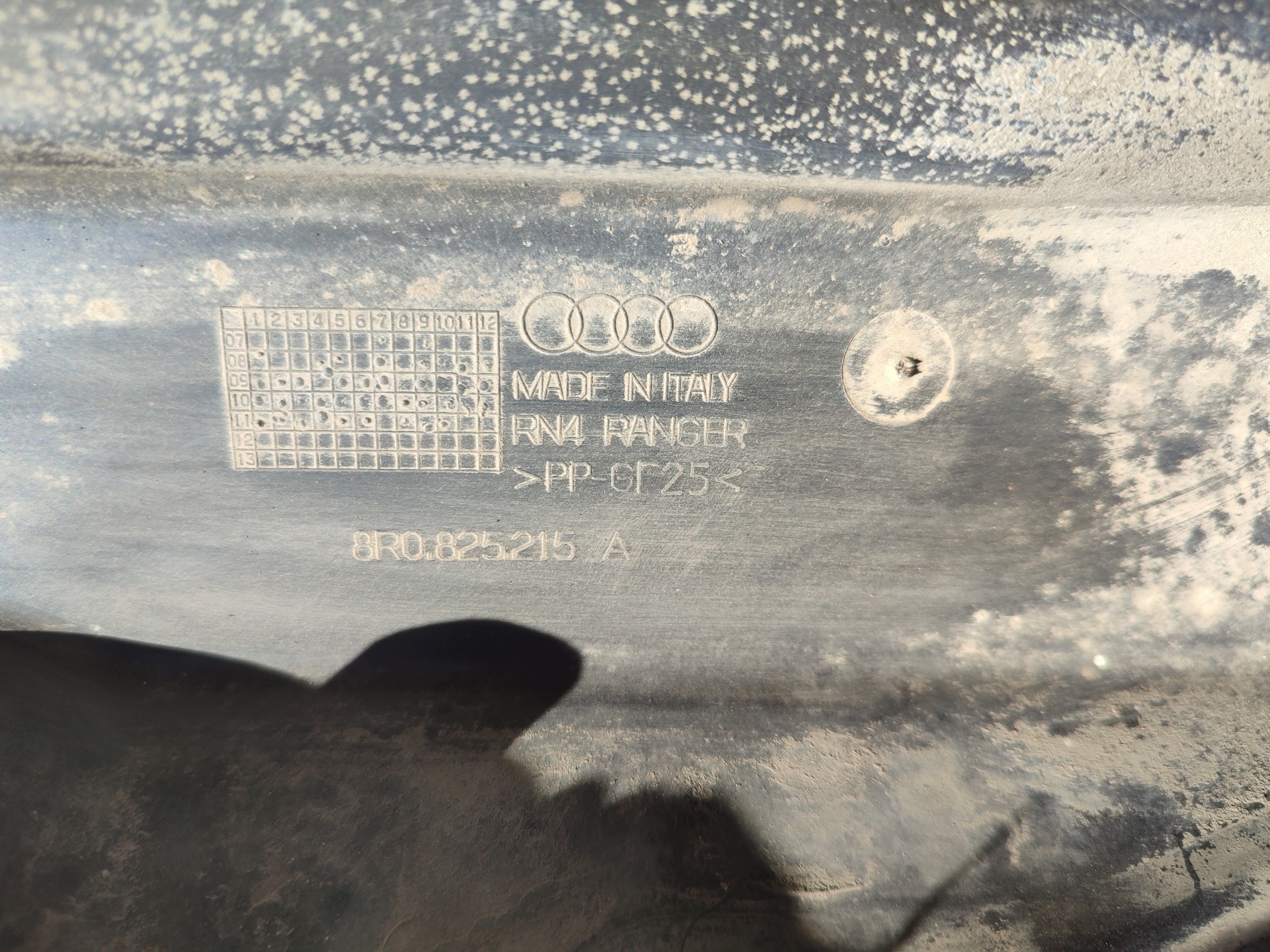 cover chassis left AUDI Q5 8R 8R0825215A