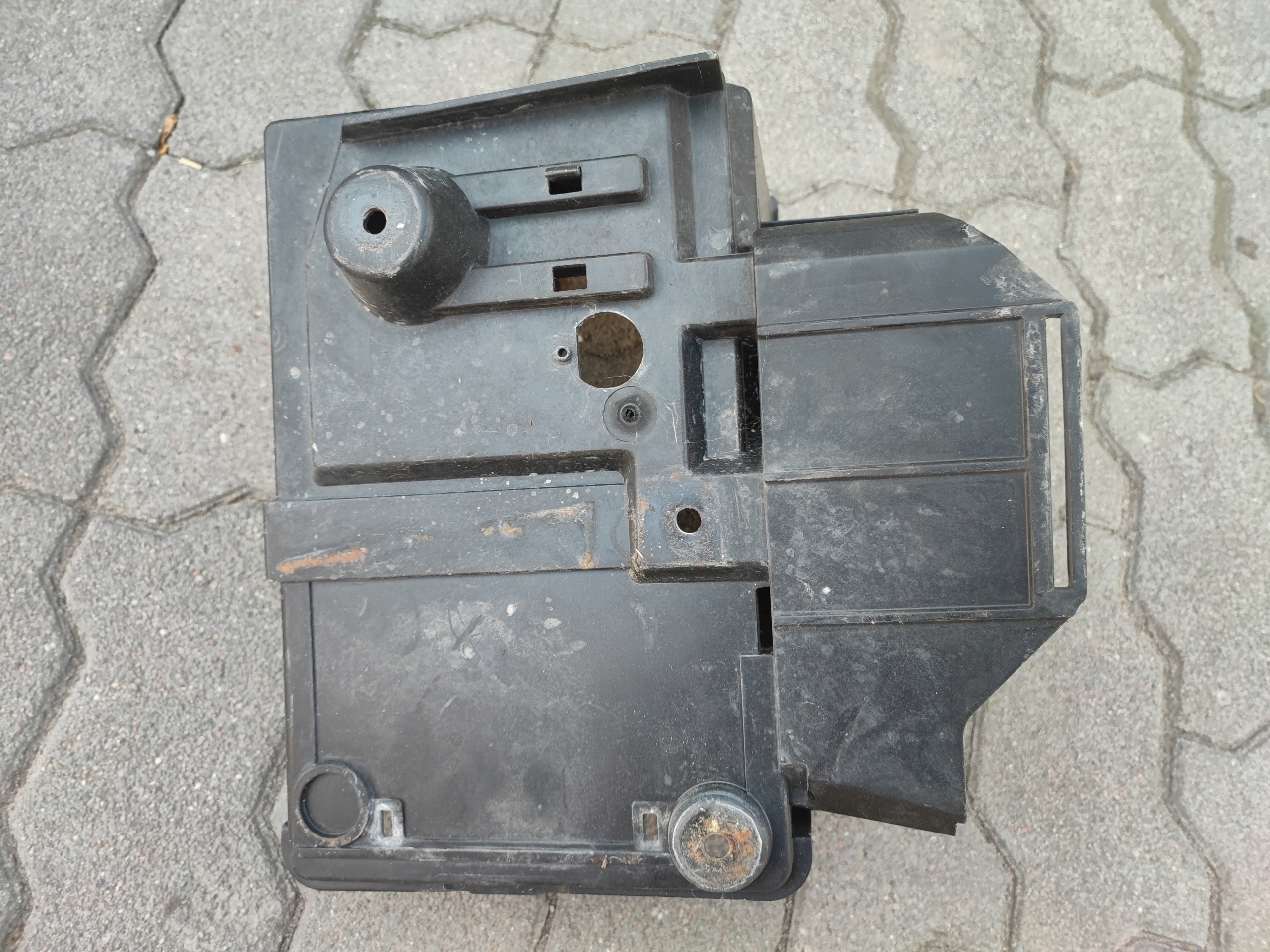 držiak Obal akumulátora VOLVO V50 30746055