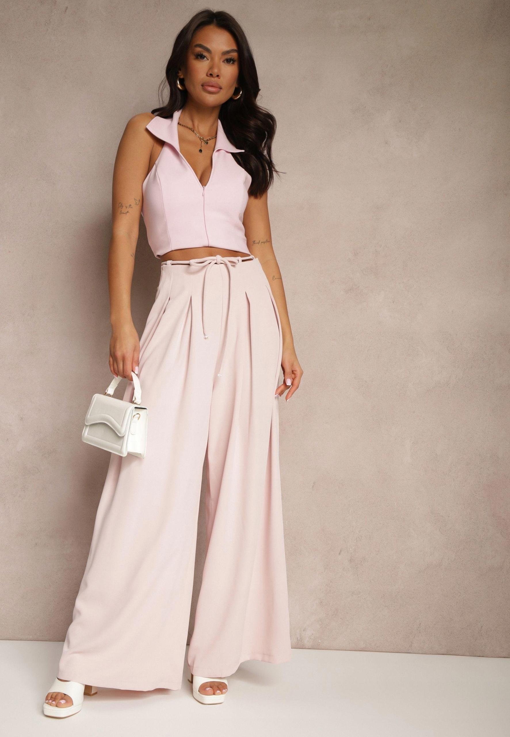 Elegantní růžové široké kalhoty s páskem Renee L