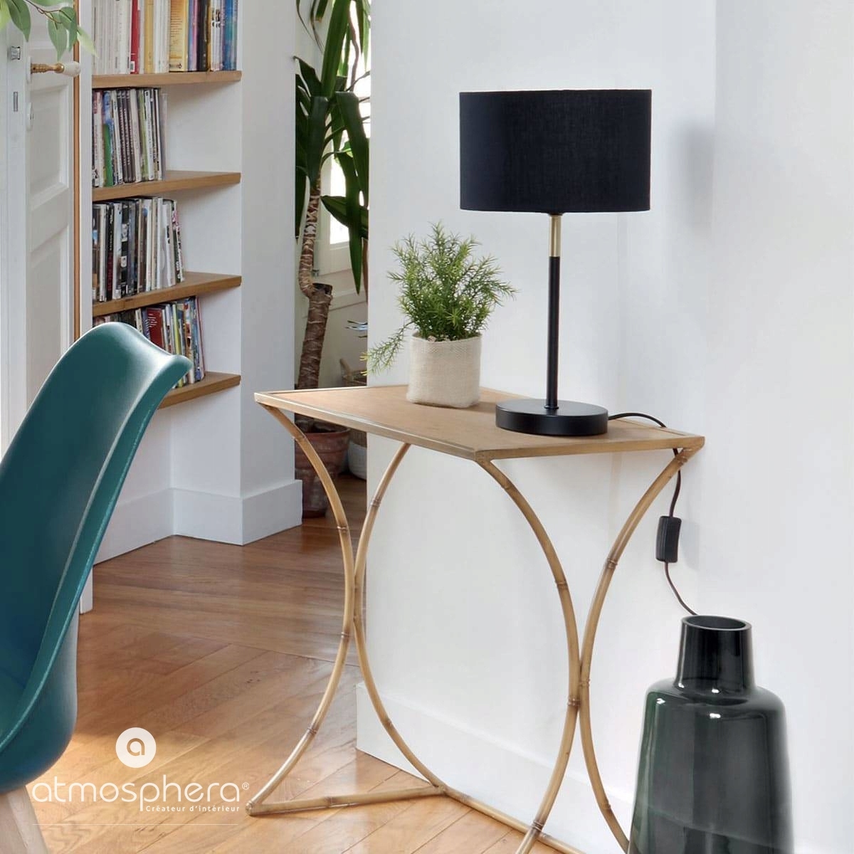 LAMPKA NOCNA STOŁOWA czarna z kloszem JULE 22x42 Kolor czarny