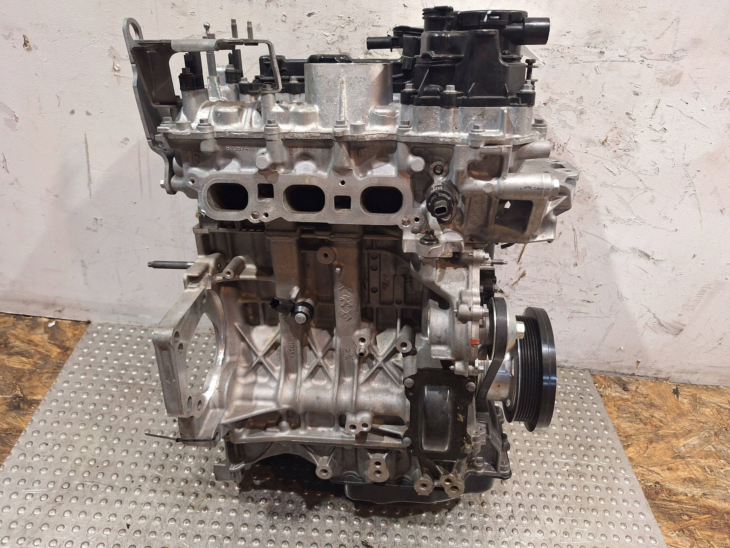 engine HN05 PEUGEOT 208 II CITROEN C3 III 1.2 THP 19