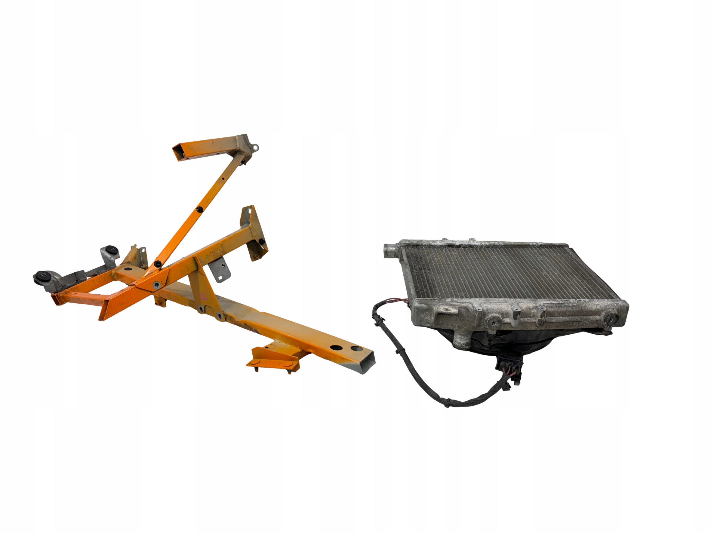 LAMBORGHINI GALLARDO LP560 PAS PRZEDNI CHŁODNICA PODŁUŻNICA ĆWIARTKA PRAWA