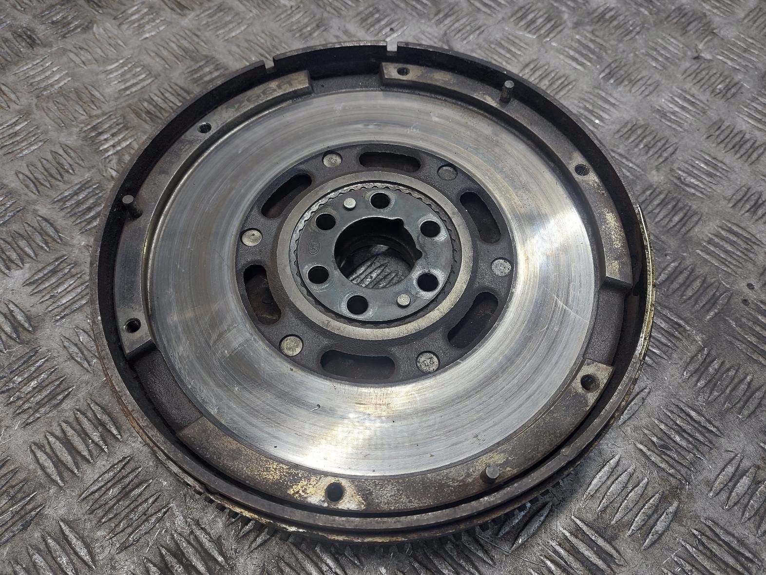 KOŁO DWUMASOWE VOLKSWAGEN PASSAT B5 AFN 1.9 TDI 110KM