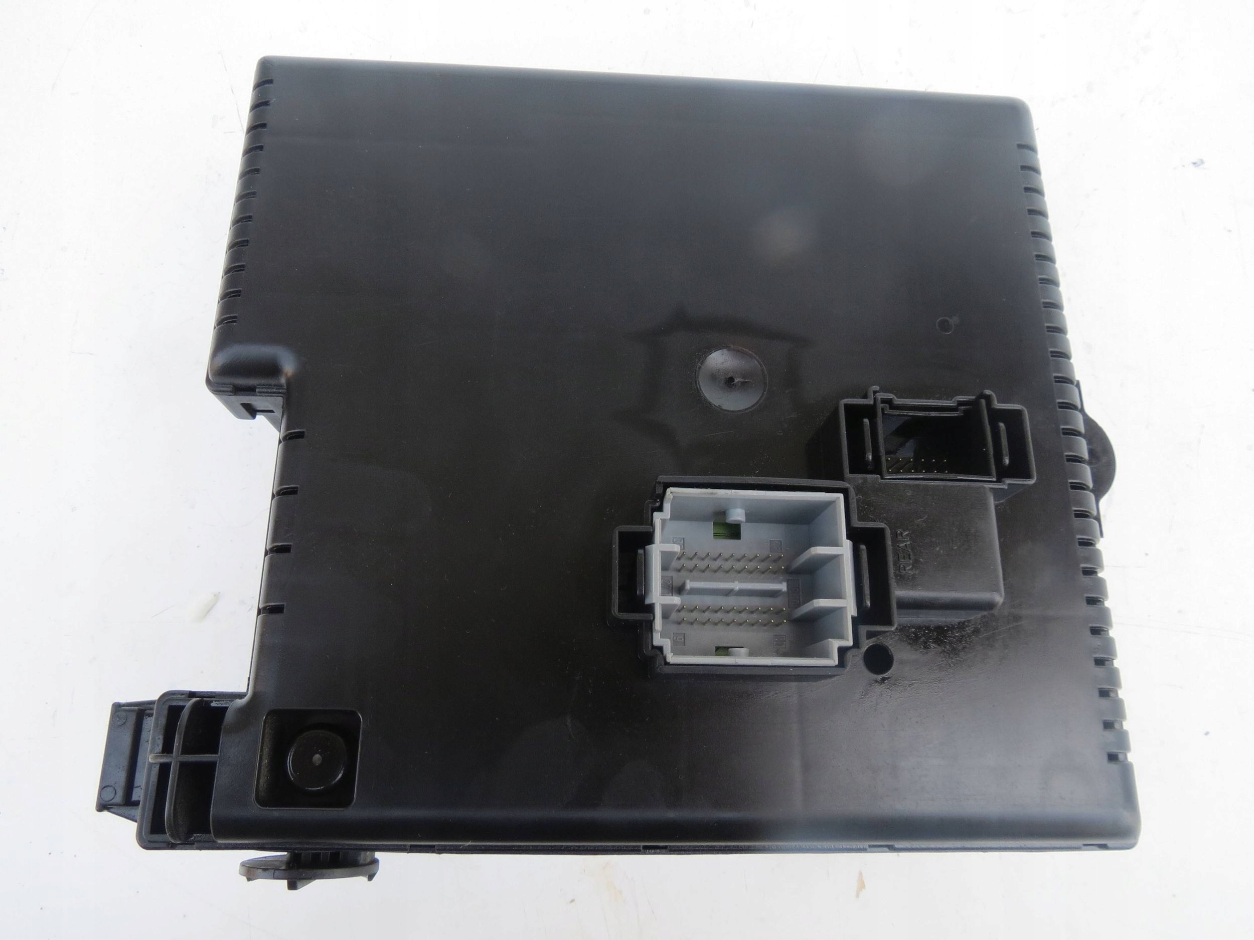 Module fusibles VOLVO XC90 4.4 V8 30786646