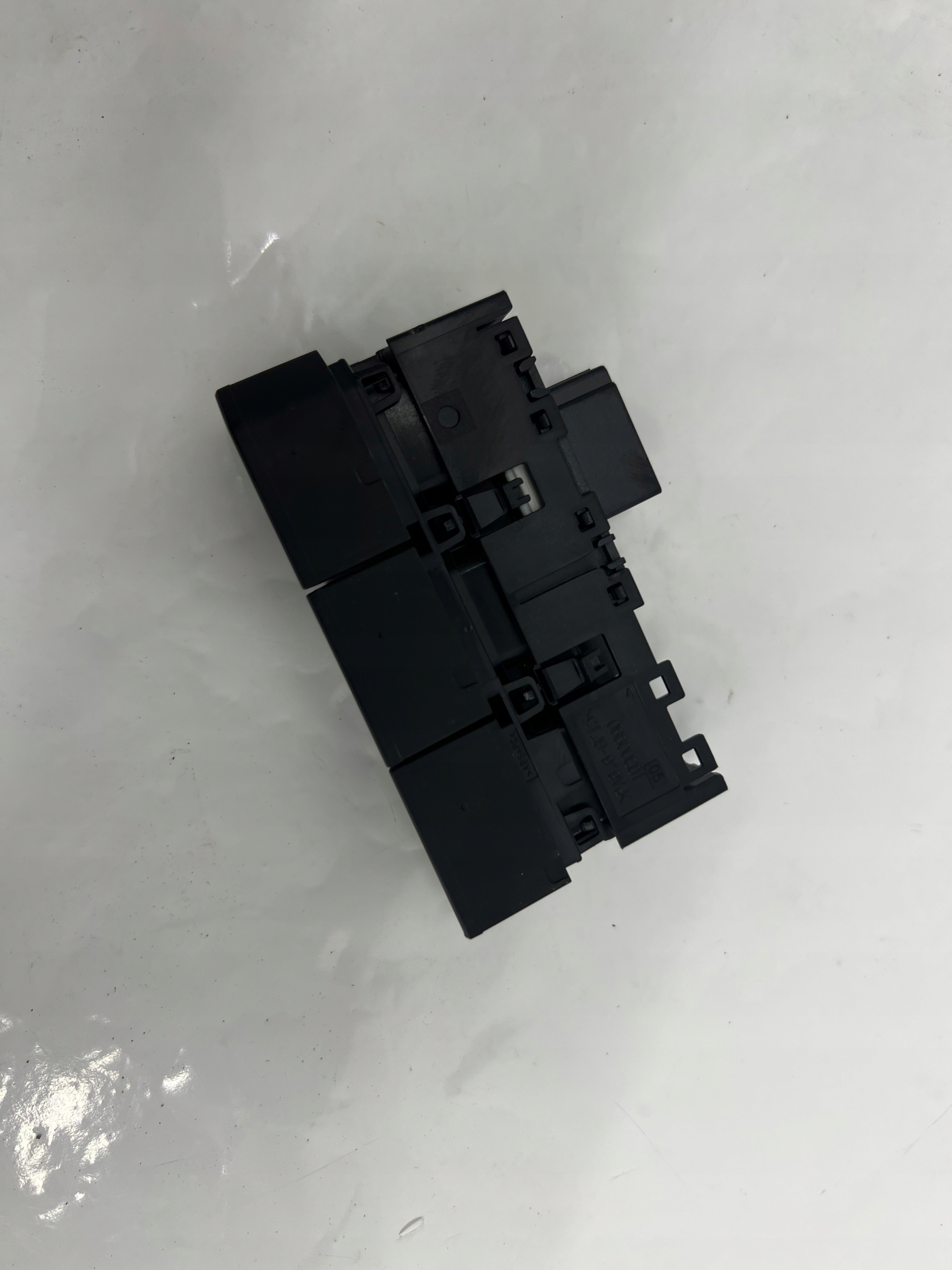 2GA927137D Schalter START-STOP VOLKSWAGEN T-ROC