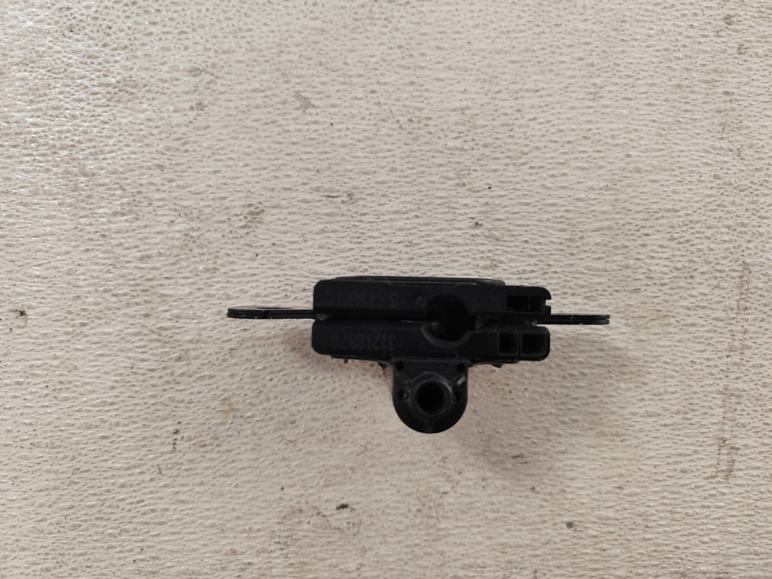 VOLVO S60 II V60 2012 bonnet latch lock left