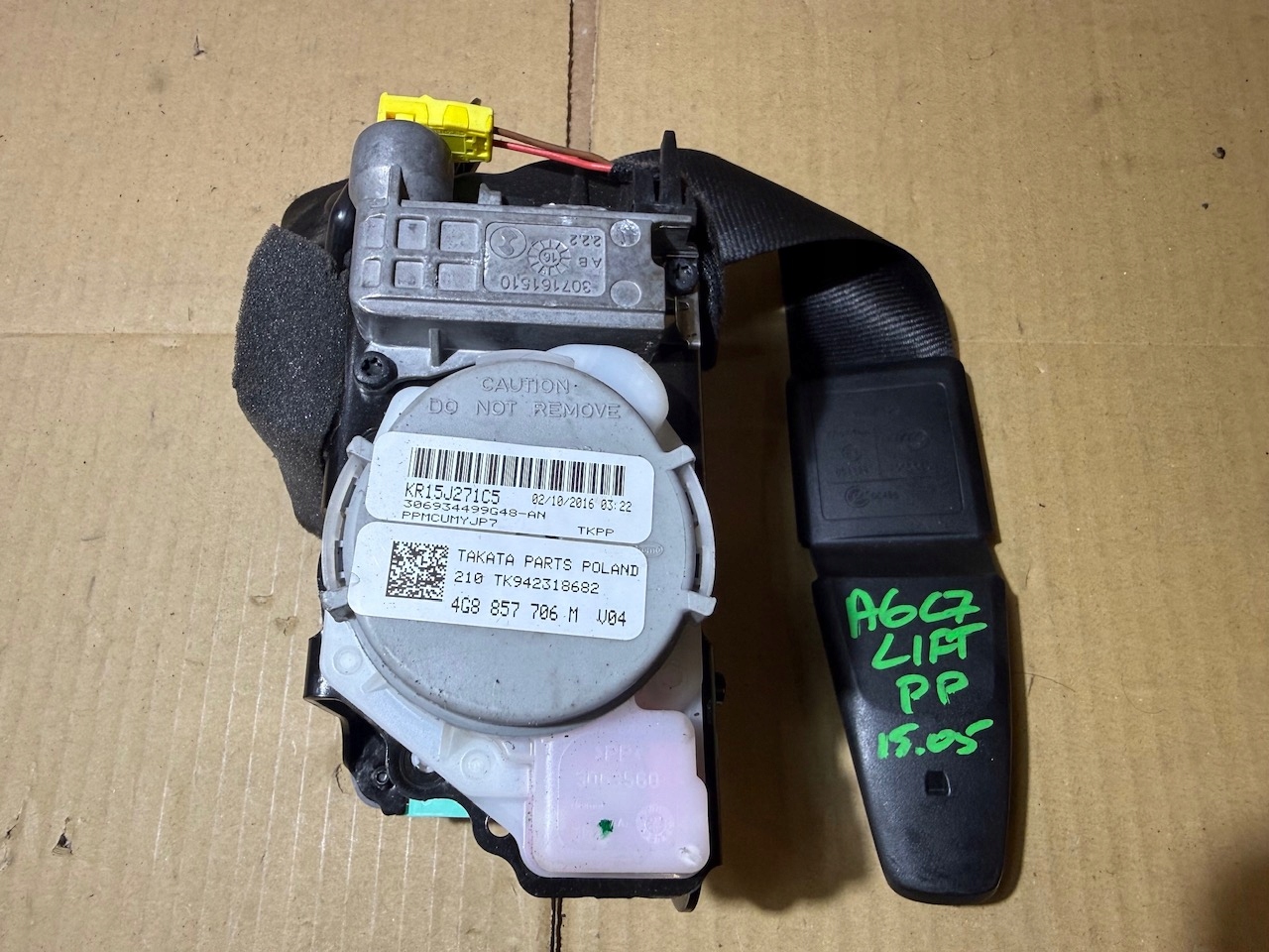 AUDI A6 C7 tension belt safety right front front 4G8857706M