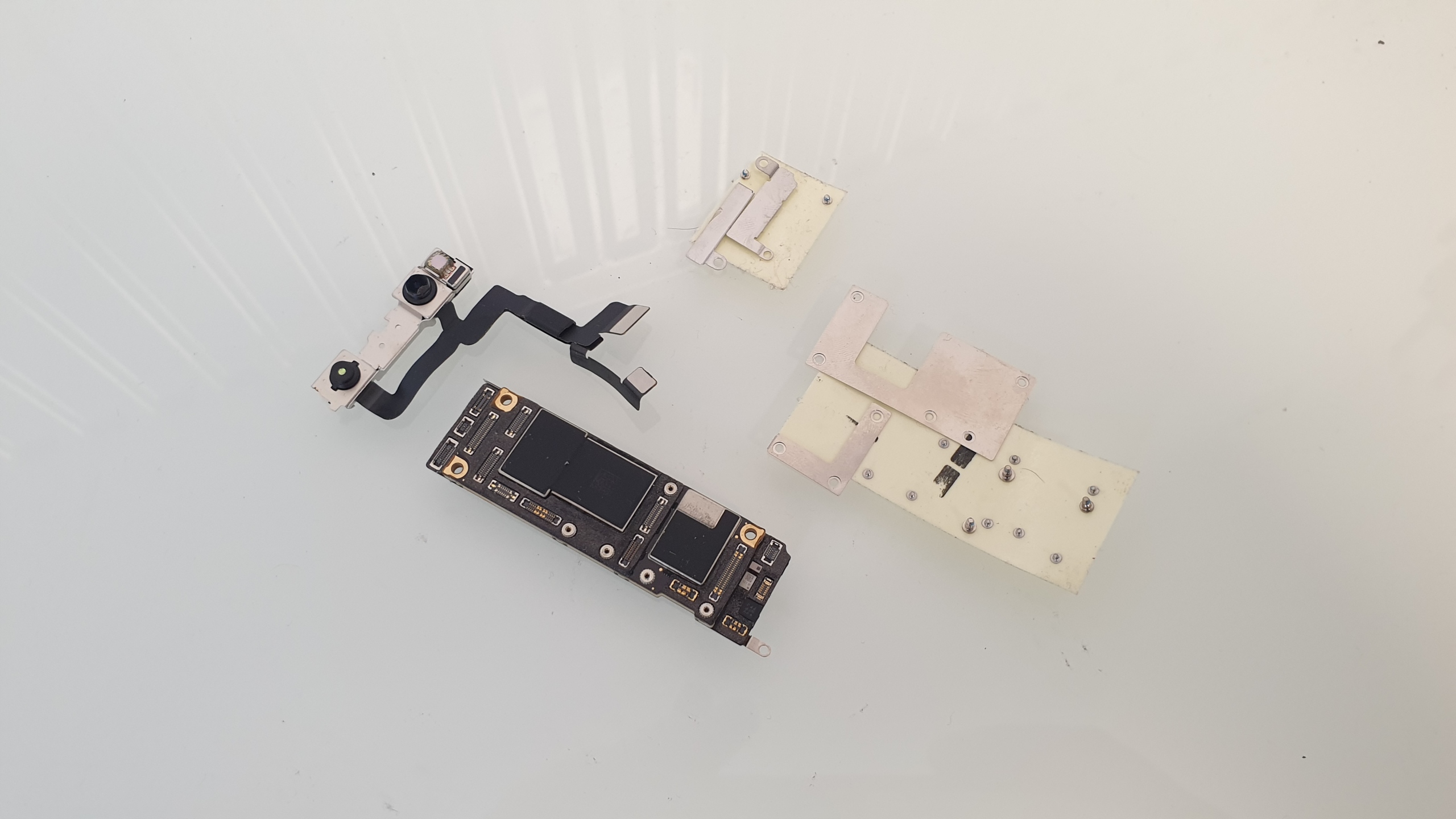 Материнская плата Apple iPhone 11