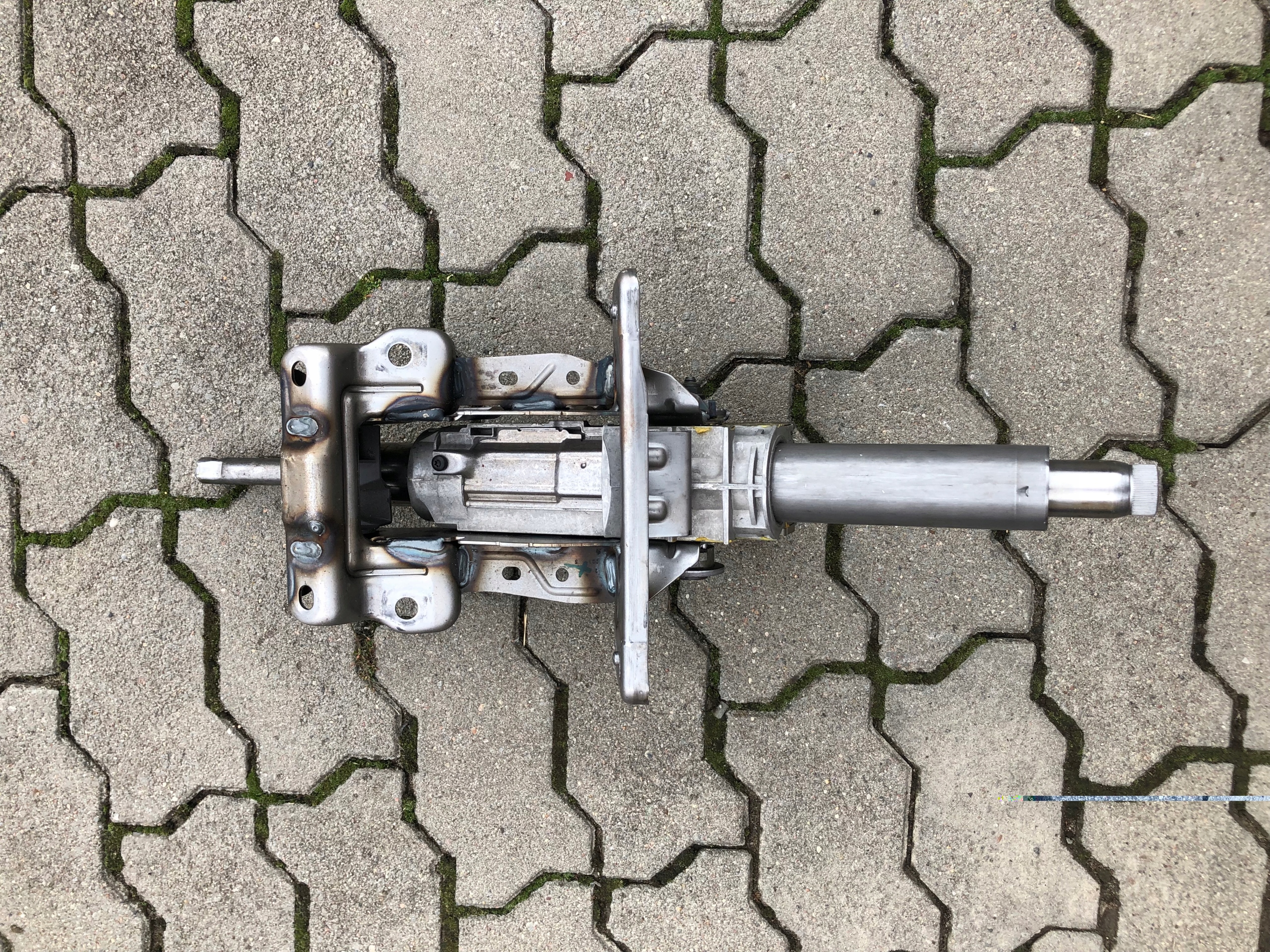 AUDI A4 B8 A5 steering wheel rod 8K0419502R