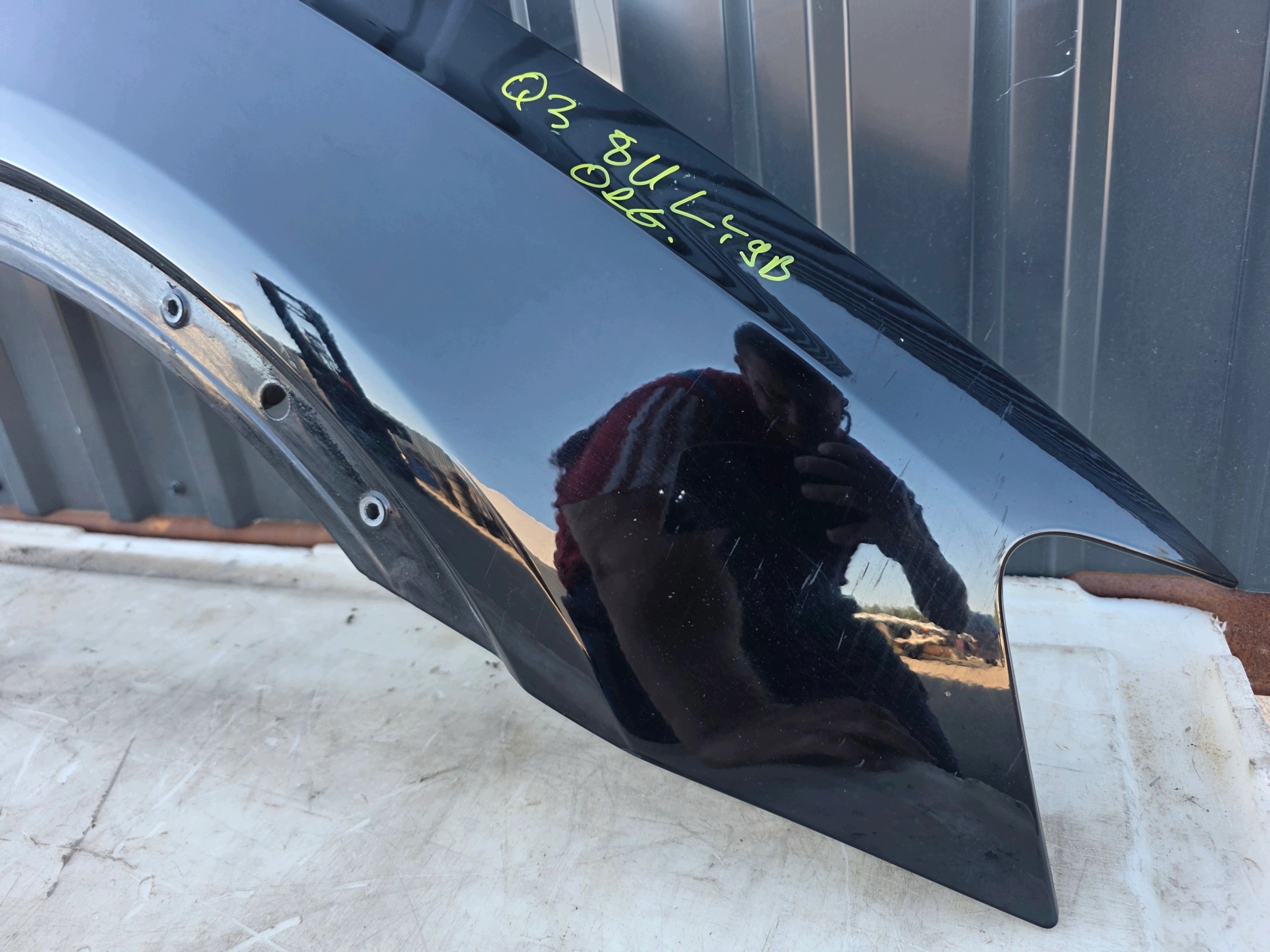 fender right front AUDI Q3 8U LY9B original 2010-2018 !!!