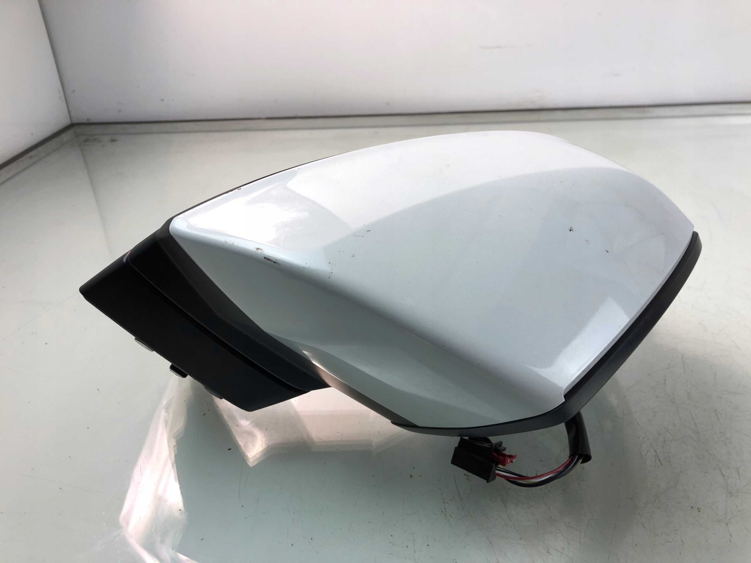 ДЗЕРКАЛО ПРАВЕ AUDI Q5 II 80Apin Ls9r