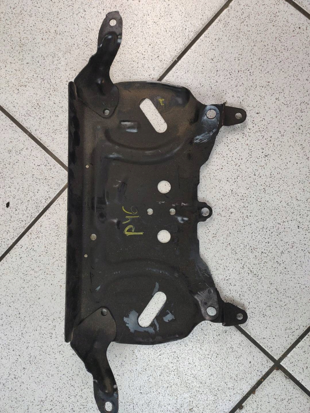 Blende Abdeckung Lenkgetriebe Lenkung Subaru Legacy 6 facelift BN 2019