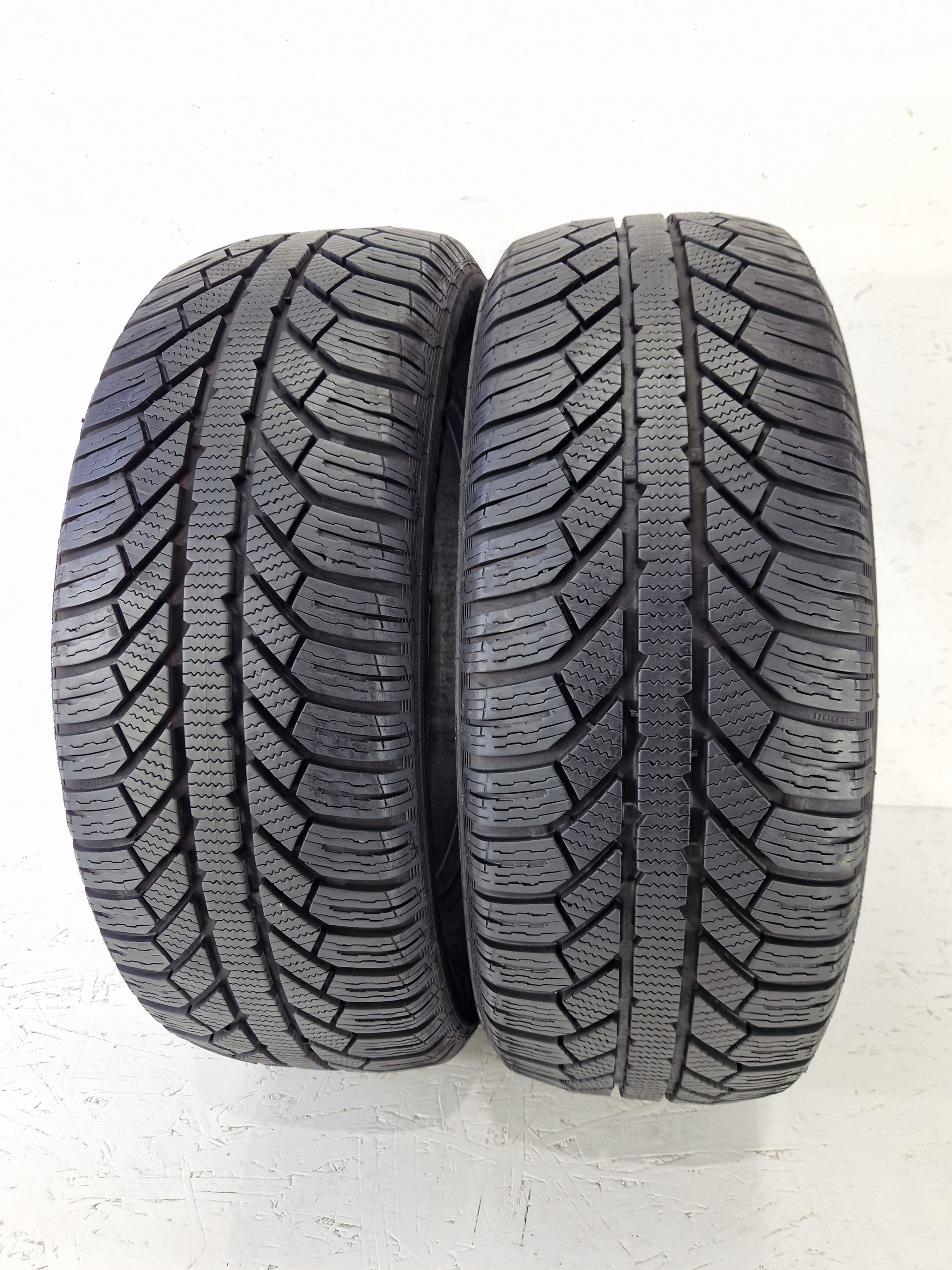 Opony Semperit MASTER-GRIP 2 215/60r16 99H
