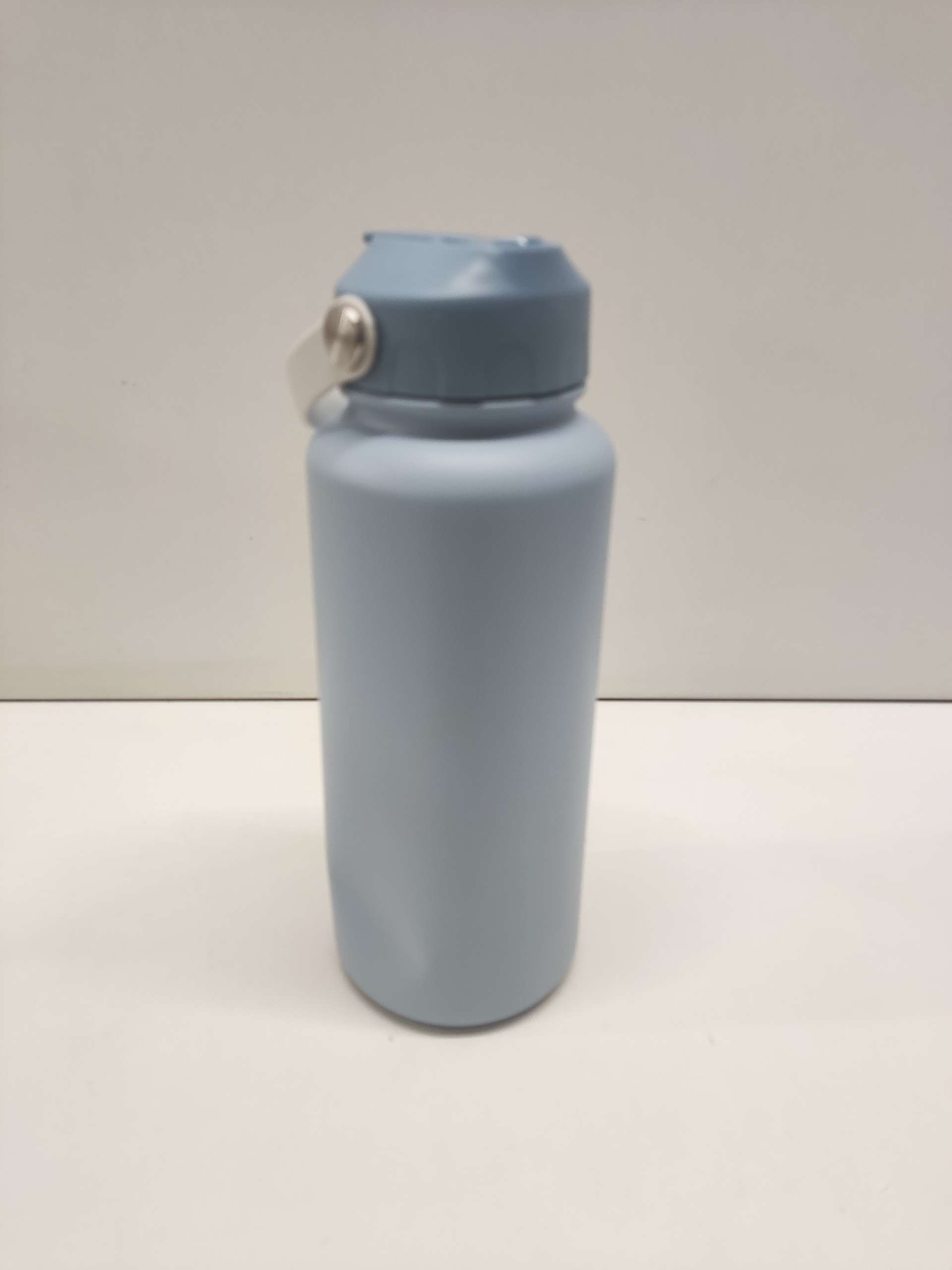 Blackube 907 ml izolovaná láhev na vodu se slámovým víčkem