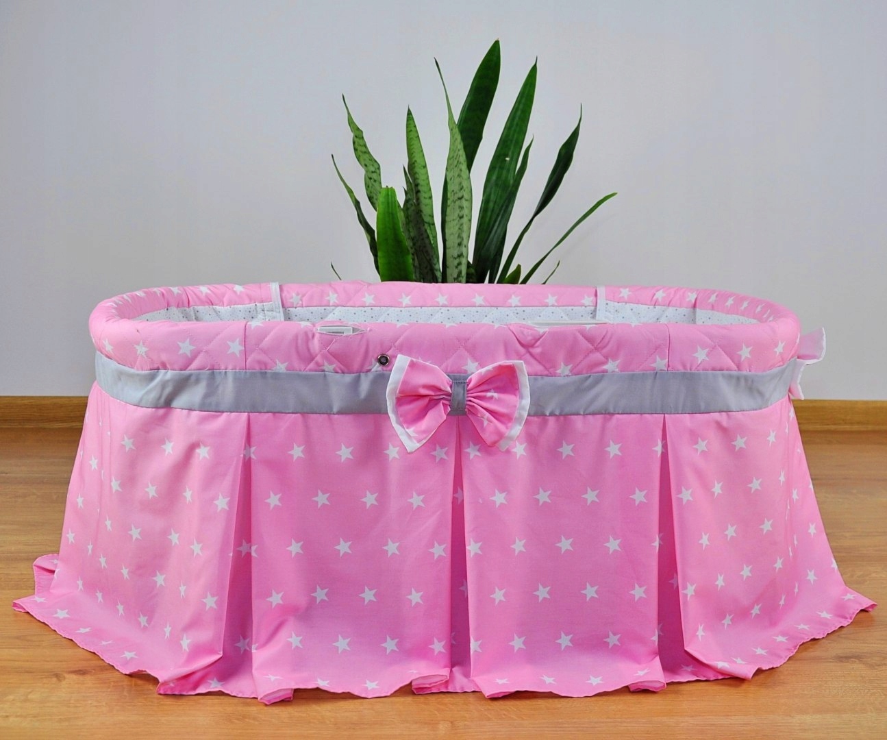 KOŁYSKA ELEKTRYCZNA ŁÓŻECZKO WIELOFUNKCYJNE MATERAC KARUZELA PILOT STAR Długość 87 cm