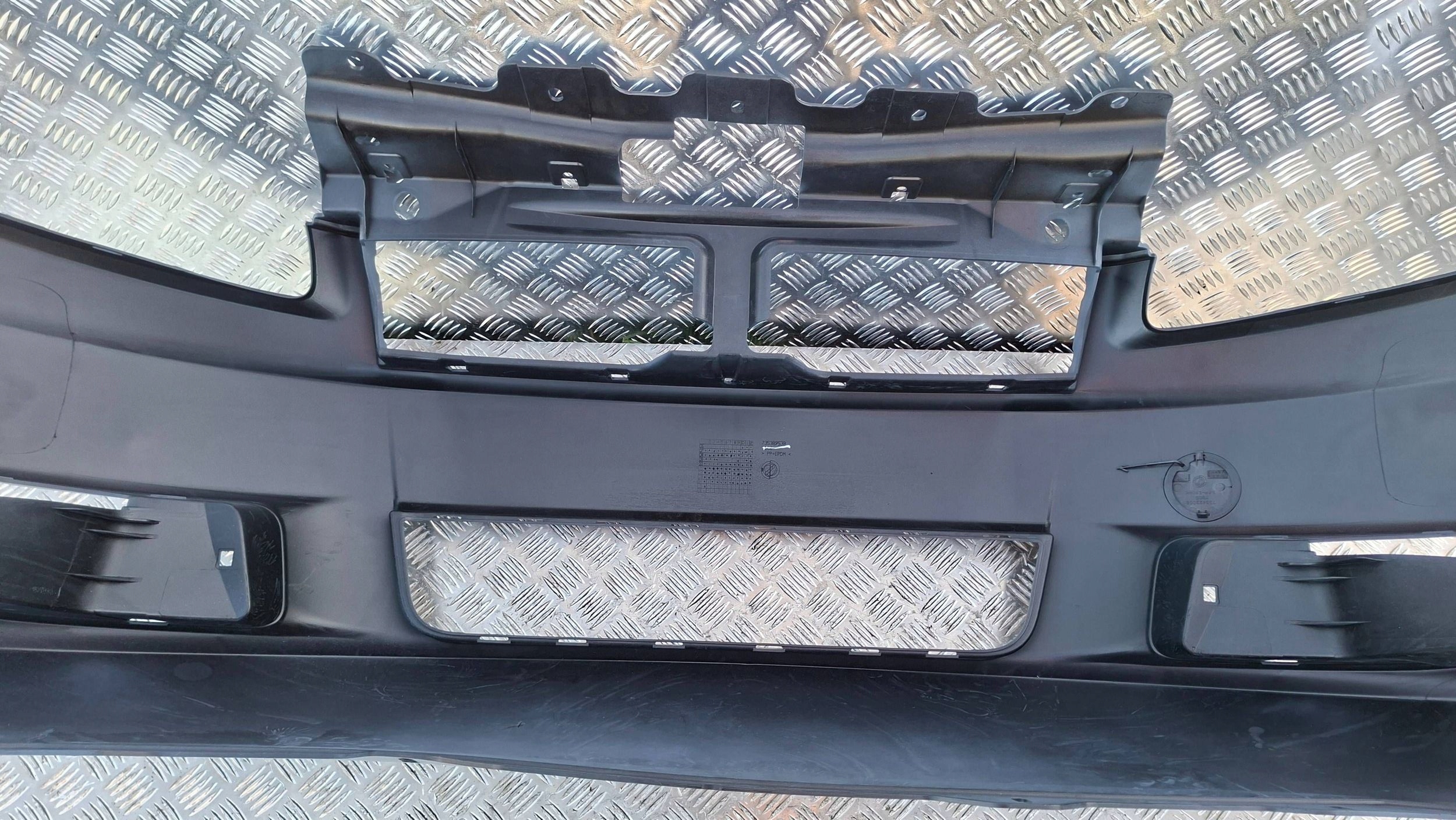bumper front 735389538 FIAT LINEA 2007