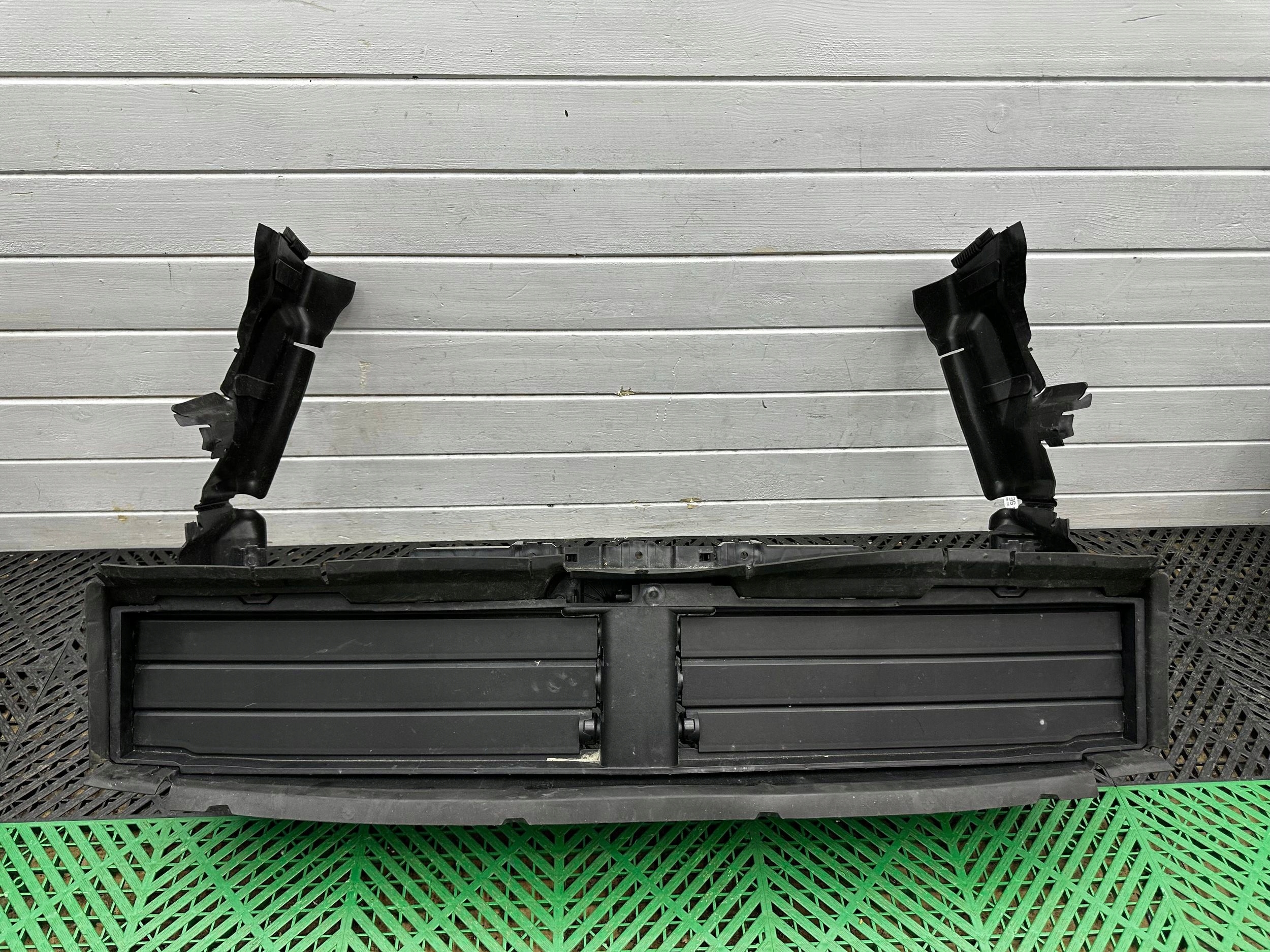 cover radiator BMW X1 U11 5A11303