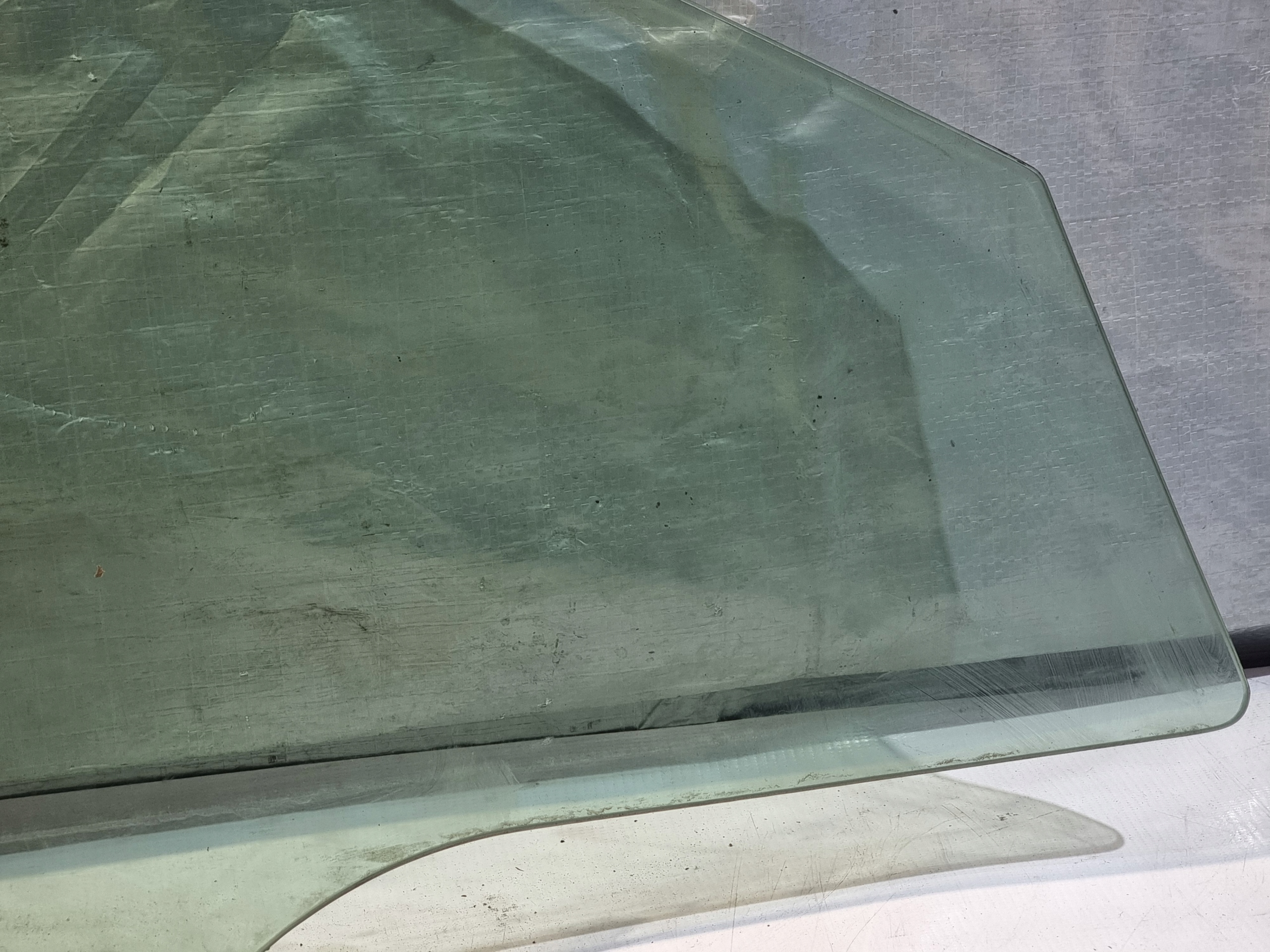 window left front HONDA ACCORD VII