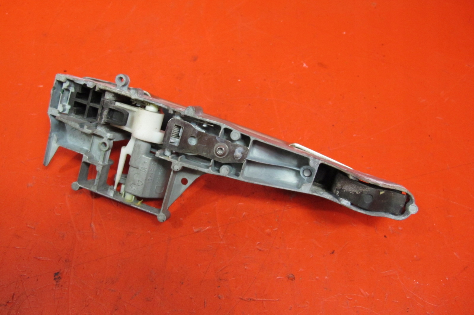 PEUGEOT 207 06- HB 5D handle door right front front ETSC