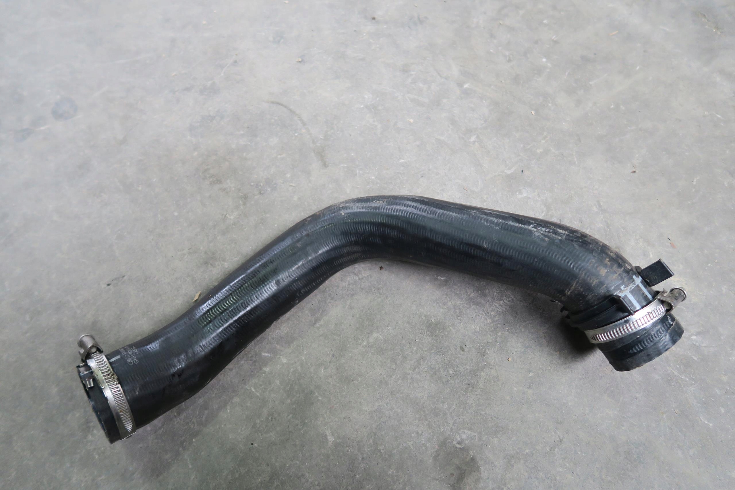 GK31-6C646-AE - ТРУБА ІНТЕРКУЛЕРА FORD TRANSIT MK8 2.0 TDCI