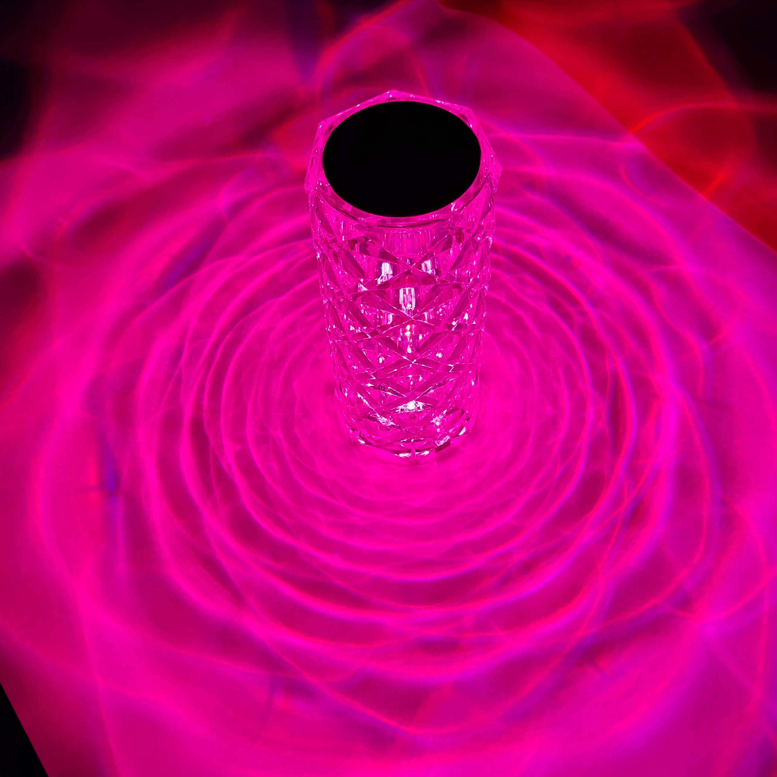 LAMPKA NOCNA RÓŻA PROJEKTOR RZUTNIK RÓŻY LED DO SYPIALNI NA BIURKO PREZENT EAN (GTIN) 5906112680305