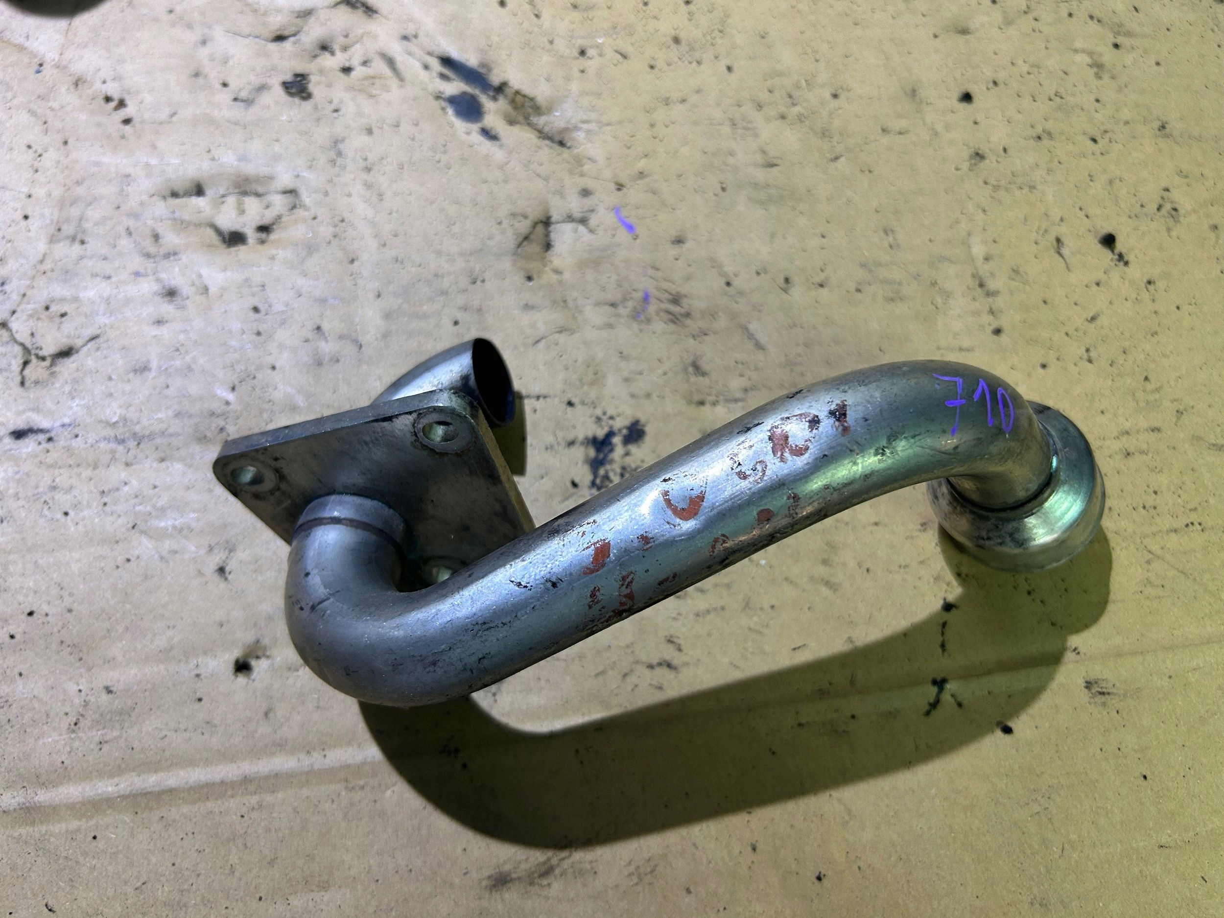 RURA RURKA PRZEWÓD EGR MERCEDES W211 W219 W164 3.0 CDI
