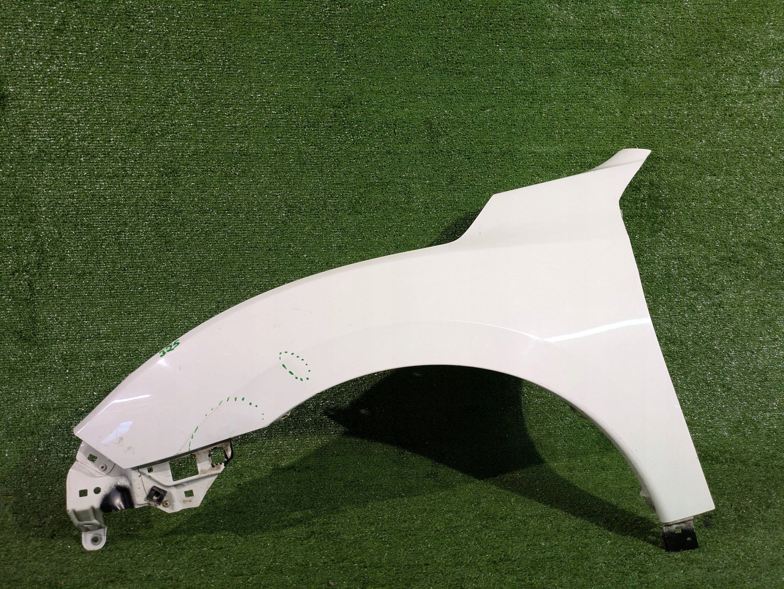 fender front left front HONDA CIVIC X NR.325