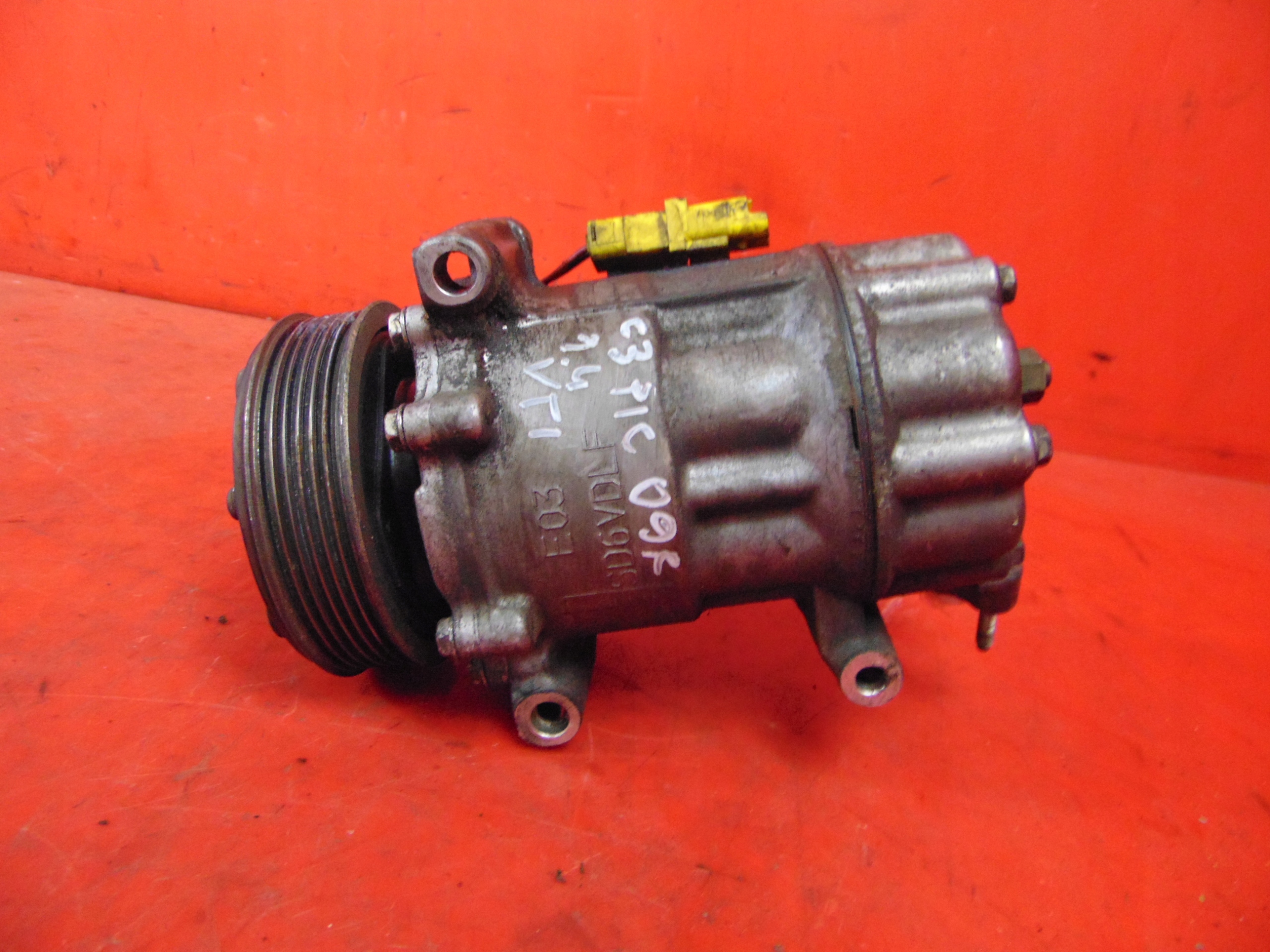 CITROEN C3 PICASSO 1.4 VTI compressor compressor;
