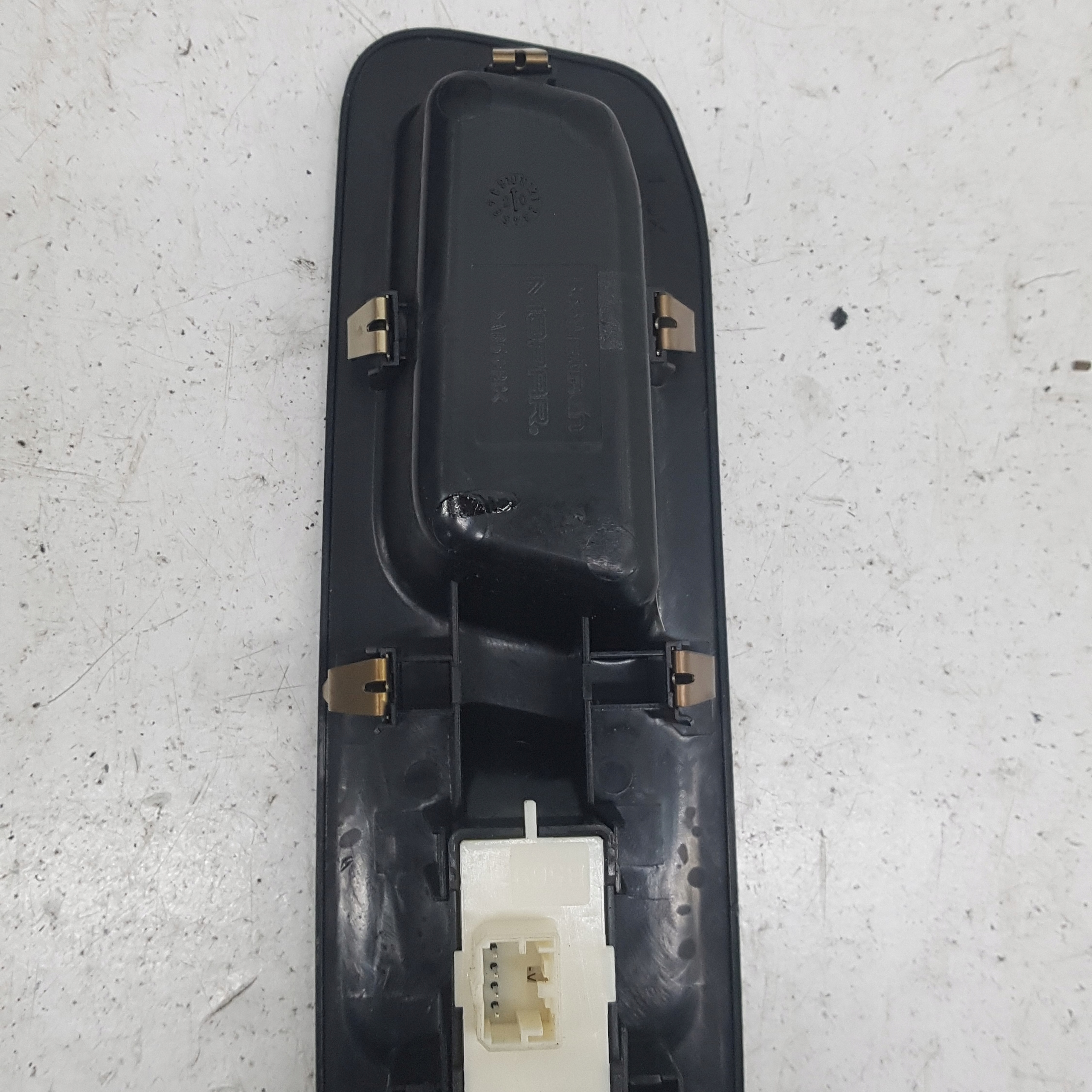 control panel windows of the passenger right front JEEP RENEGADE 07356458310