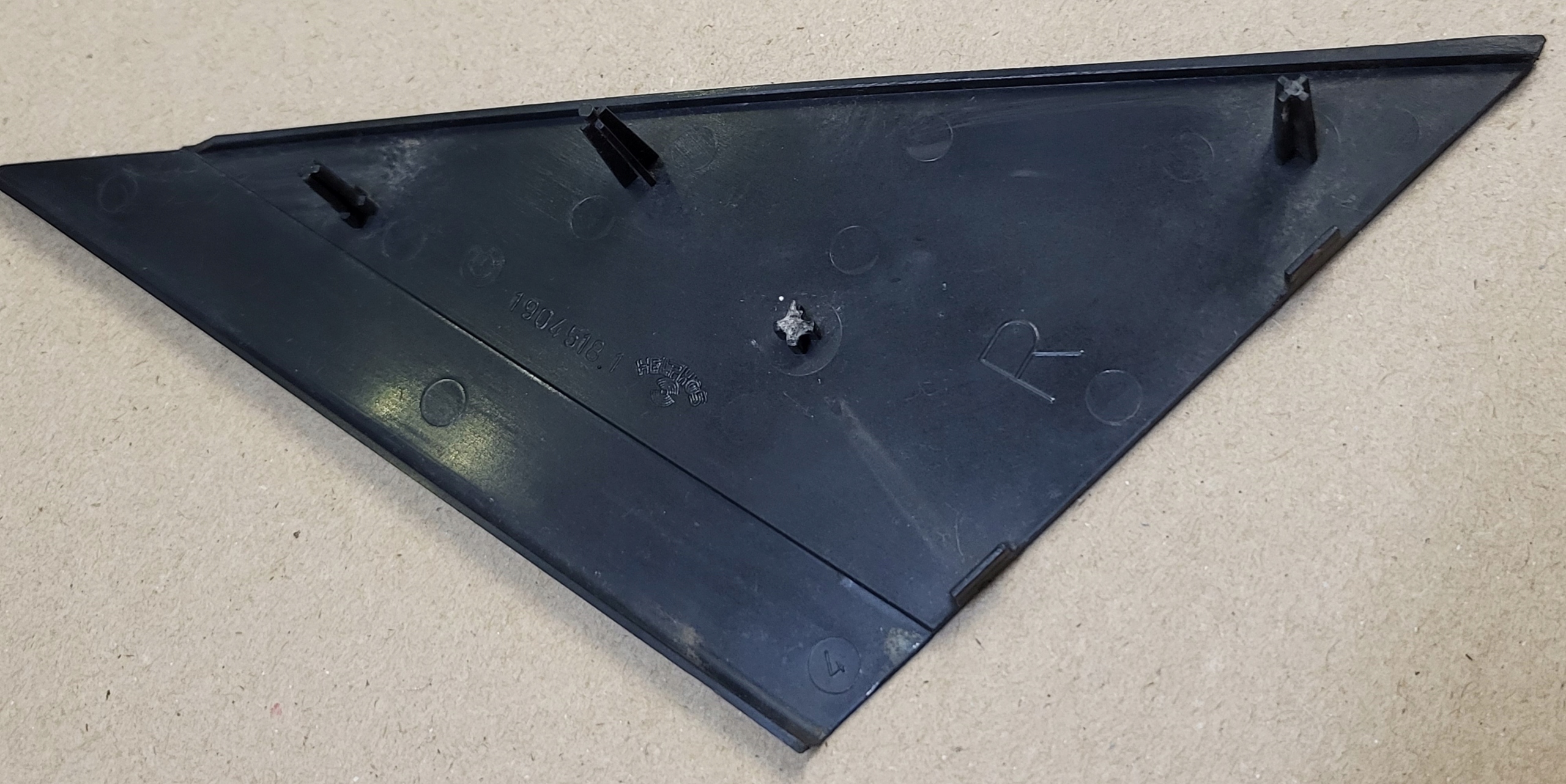 cover TROJKAT PROWADNICA windows Z door right front BMW 3 E30 4D OE EU