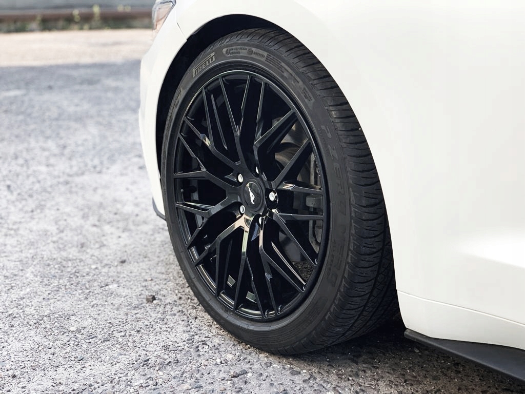 Prášková barva Ral 9005 černá, hladká lesklá, Barva 20 kg (cena 29,07 Pln za 1 kg)