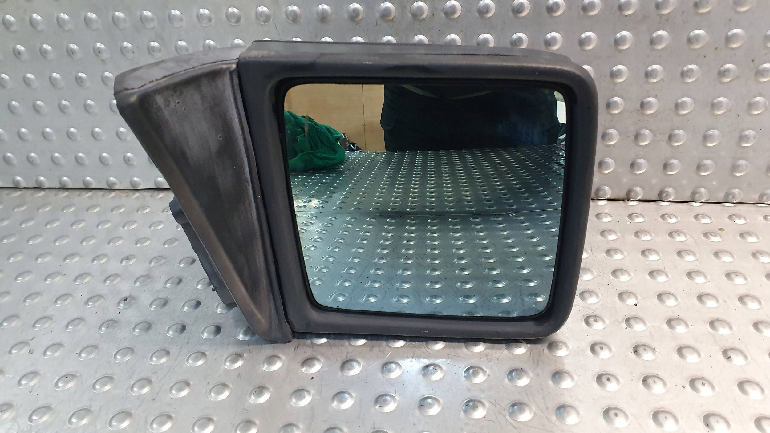 mirror right MERCEDES W124 93