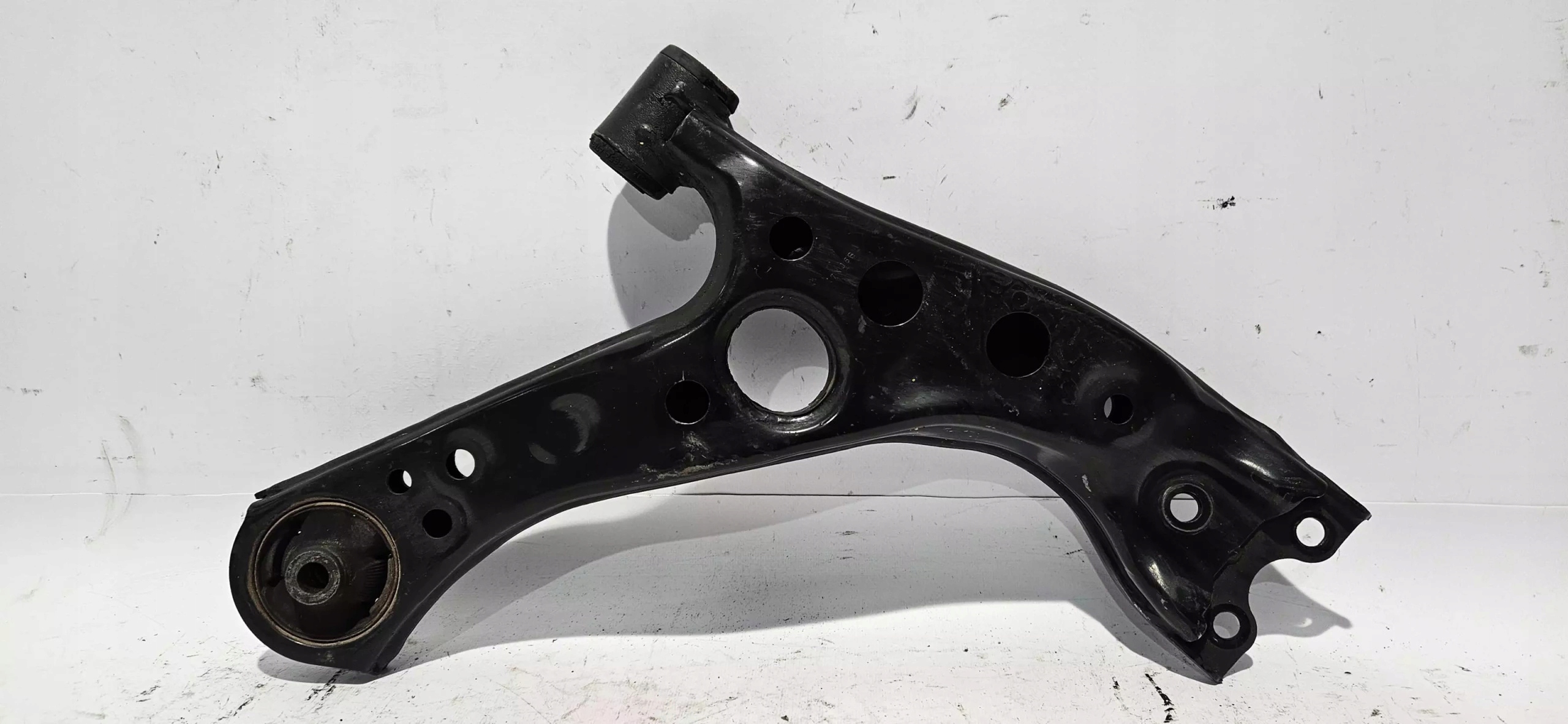 arm left front TOYOTA CHR C-HR 2016-23 original