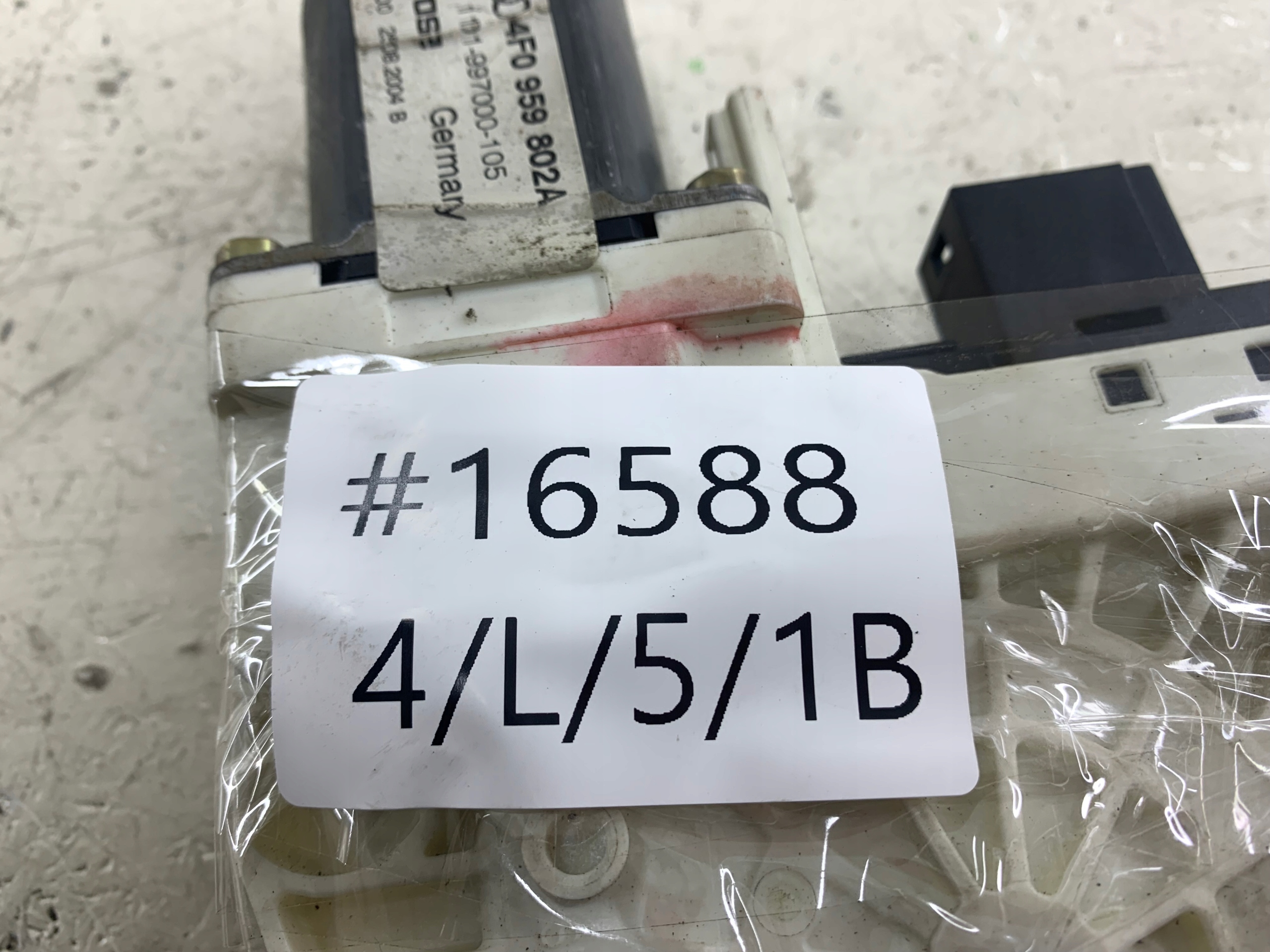 AUDI A6 C6 mini motor windows right rear part 4F0959802A
