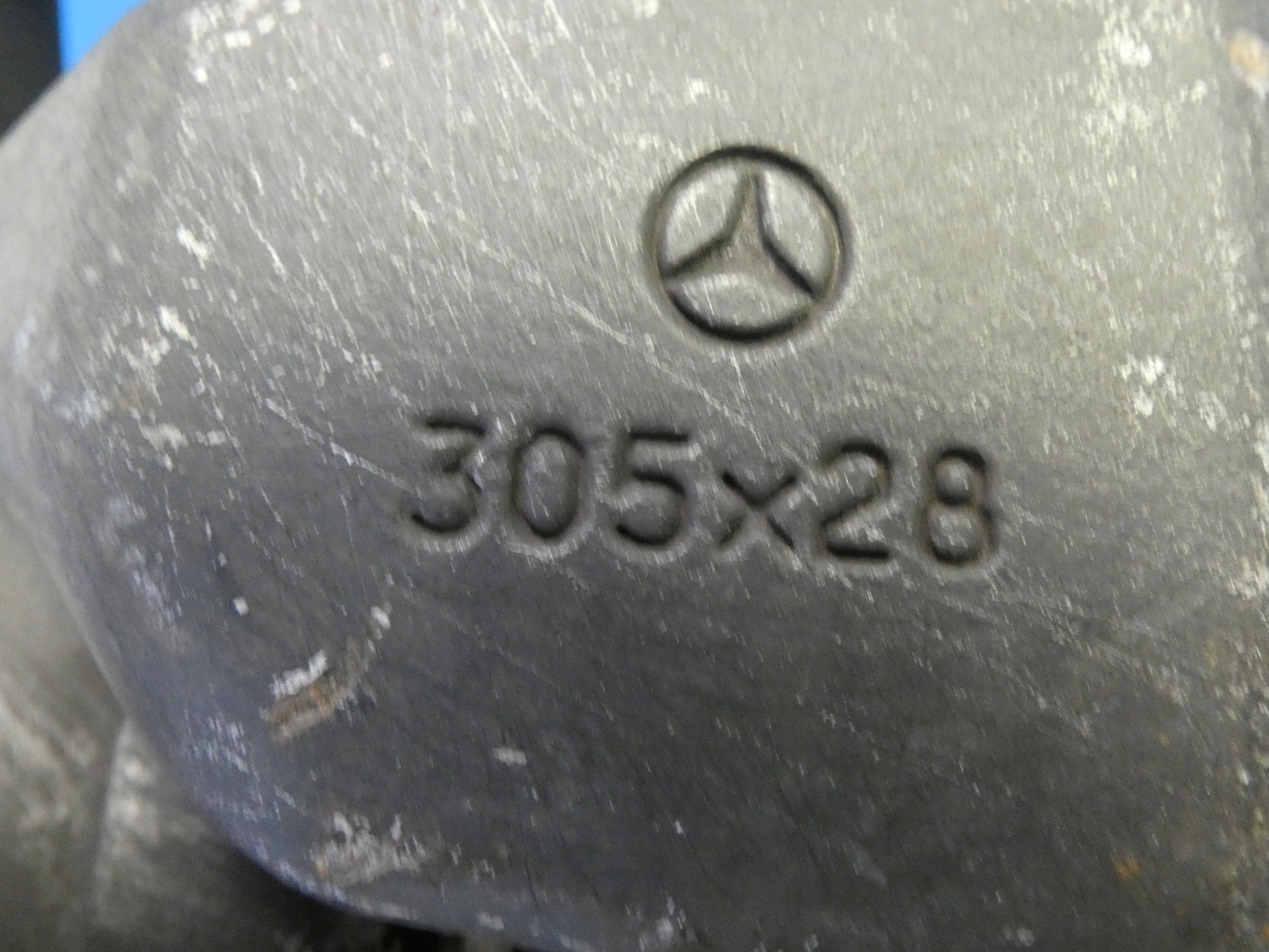 MERCEDES C KLASA W205 E W213 caliper brake right front front 305X28