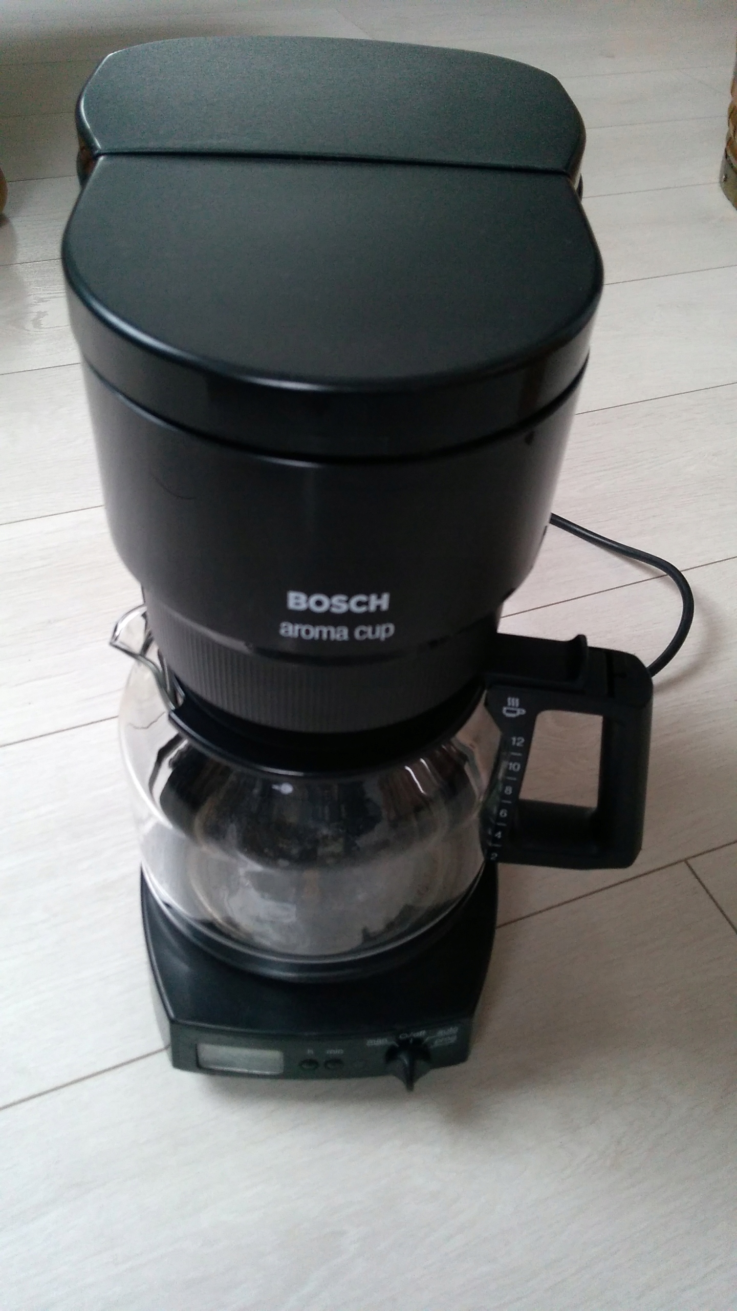 Ekspres przelewowy Bosch TKA1951 900W Programator