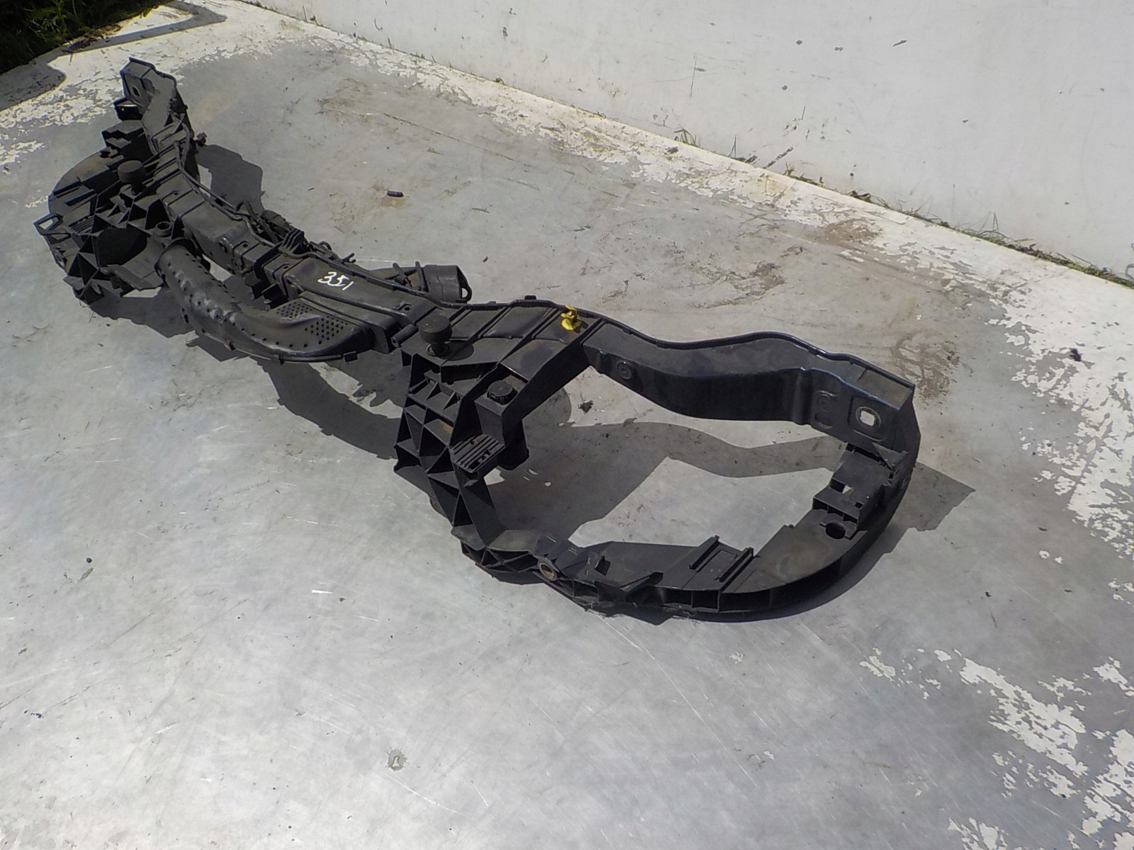 351 FORD FOCUS III MK3 support panel for radiators pillar iron OKULAR