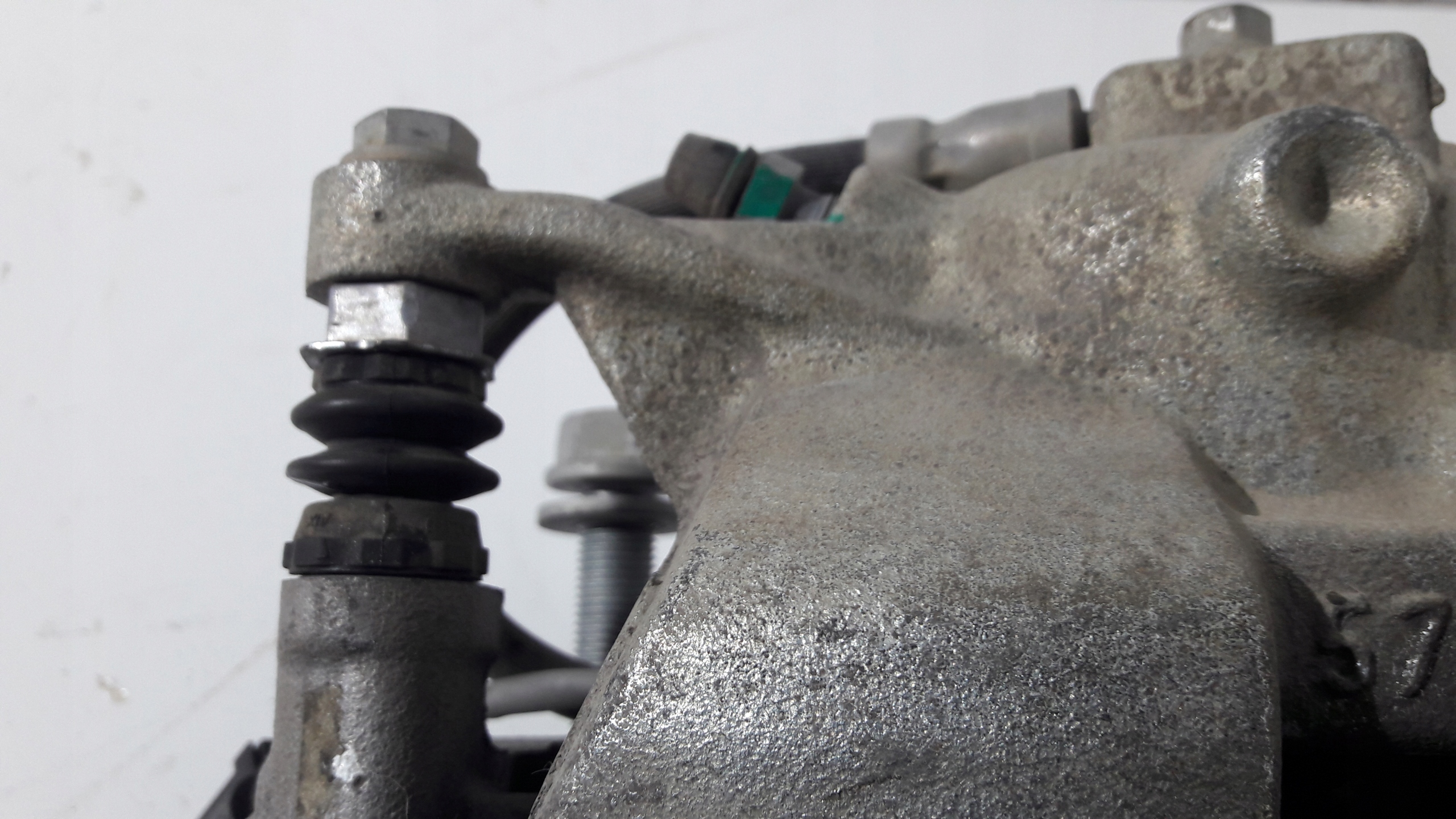 VW T-ROC caliper brake left front 2018