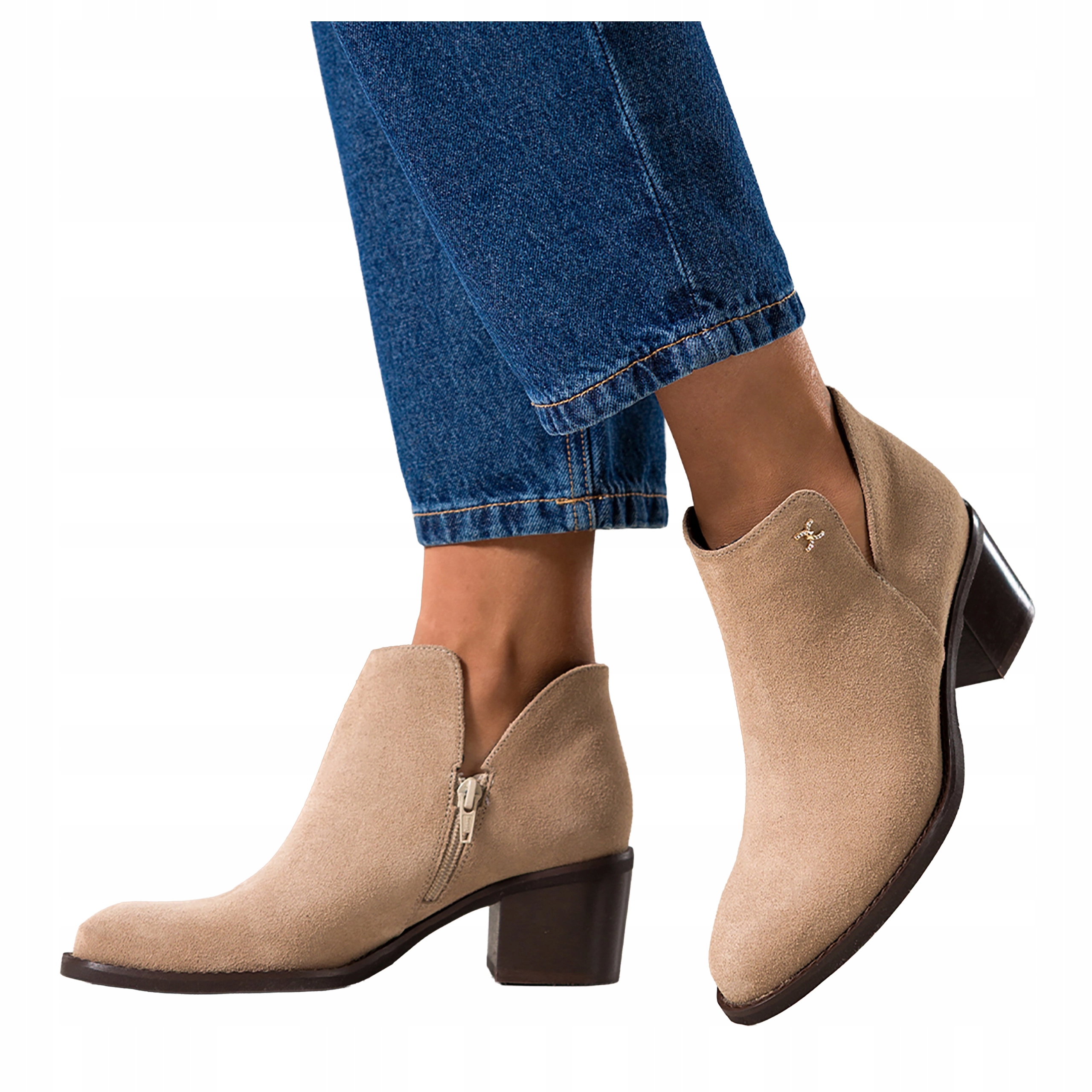 Kotníkové Boty Béžové Dámské Kožené S Výřezy Na Kostce S Ozdobou Módní velikost 36