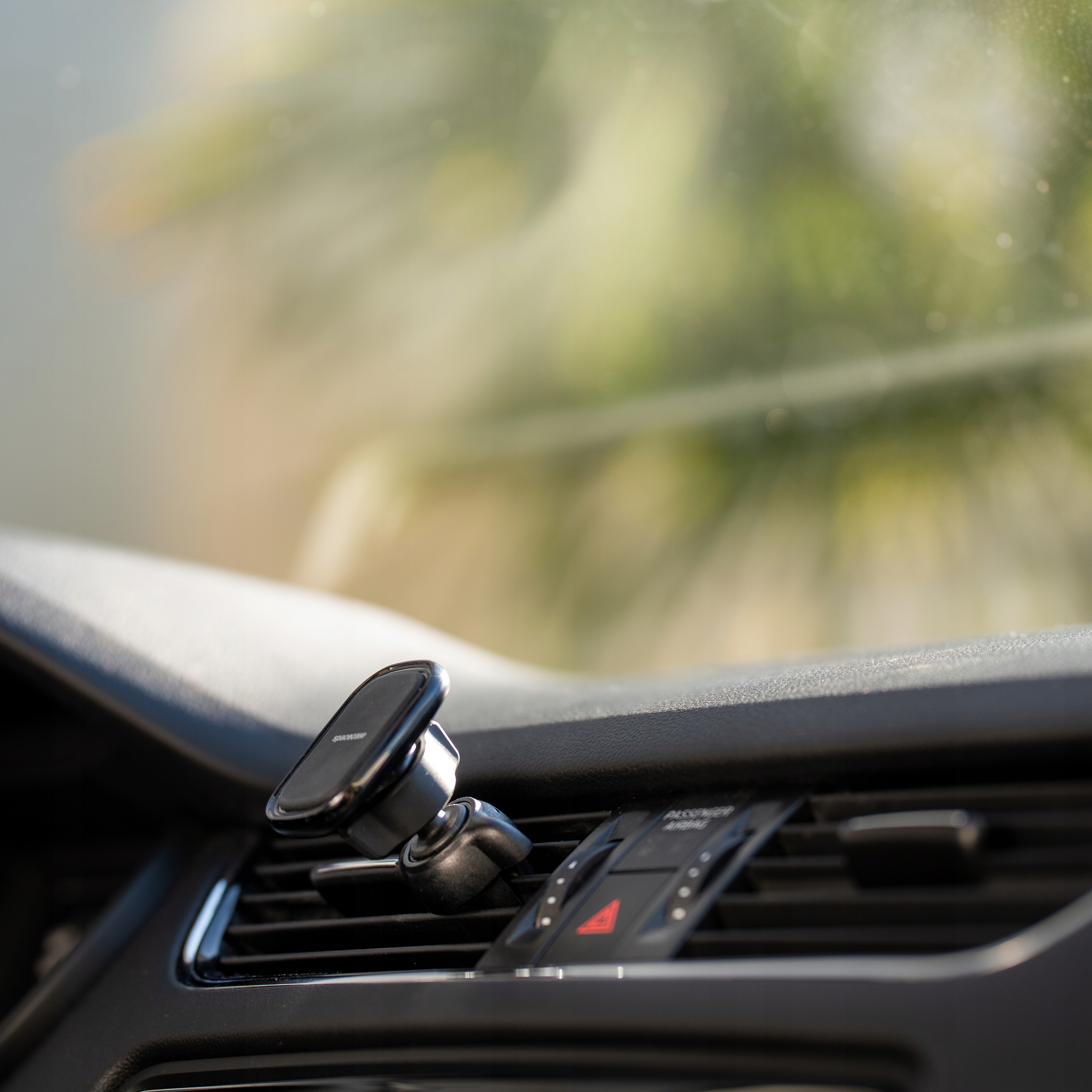 UCHWYT MAGNETYCZNY DO SAMOCHODU KRATKI SAMOCHODOWY NA KRATKĘ MOCNY MAGNES Marka Spacecase