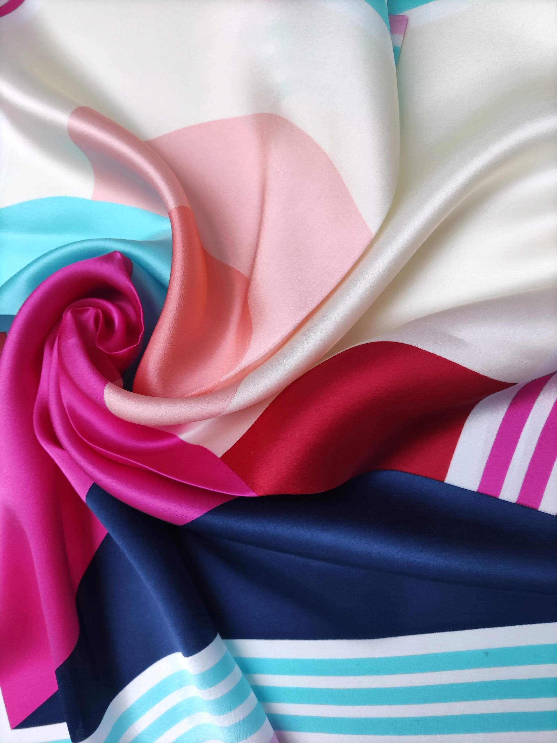 100% JEDWAB MARKOWA APASZKA CHUSTA JAKOŚĆ PREMIUM+ Szerokość produktu 55 cm