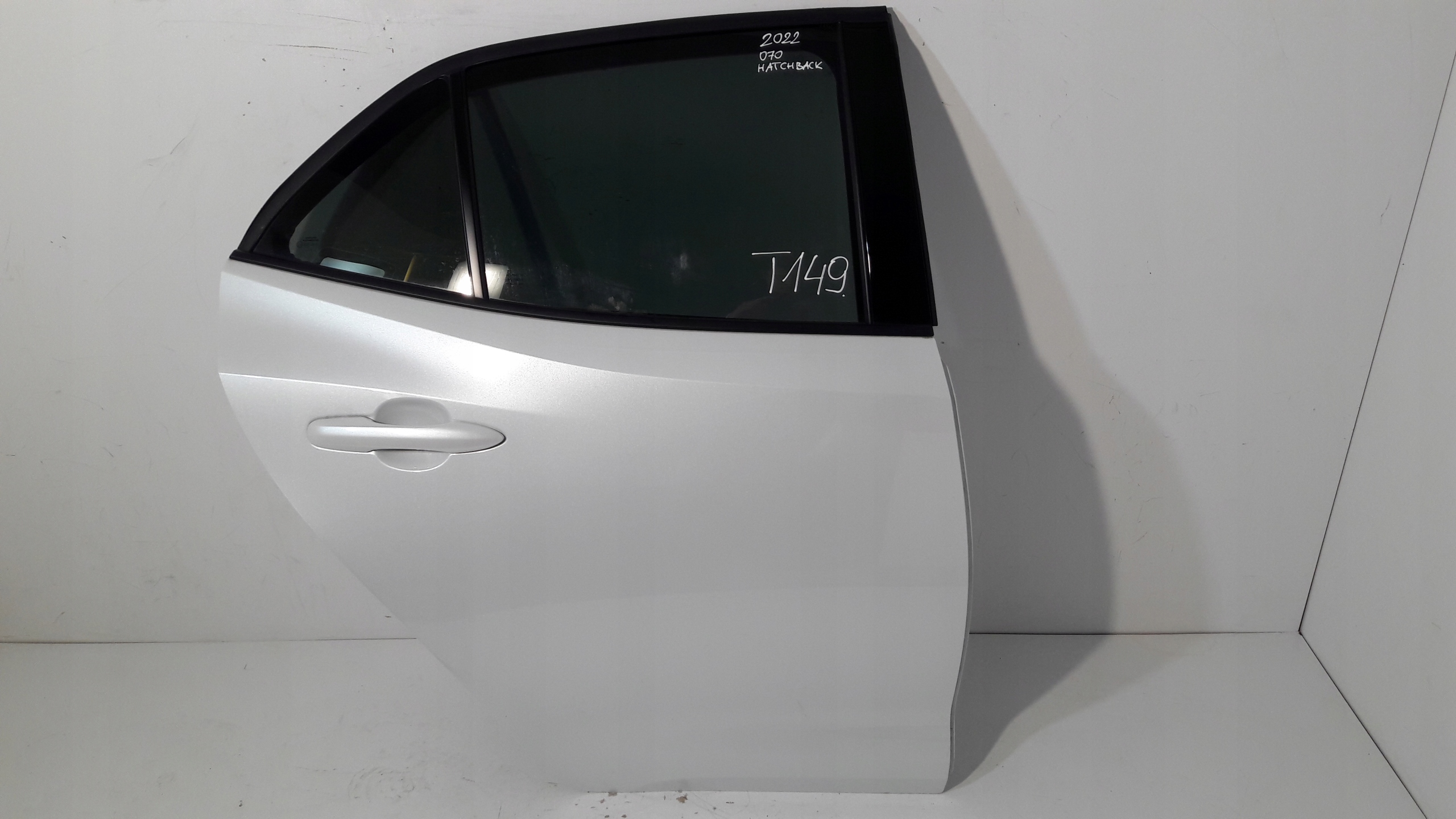 door TOYOTA COROLLA E21 rear. right HATCHBACK 070 (T149)