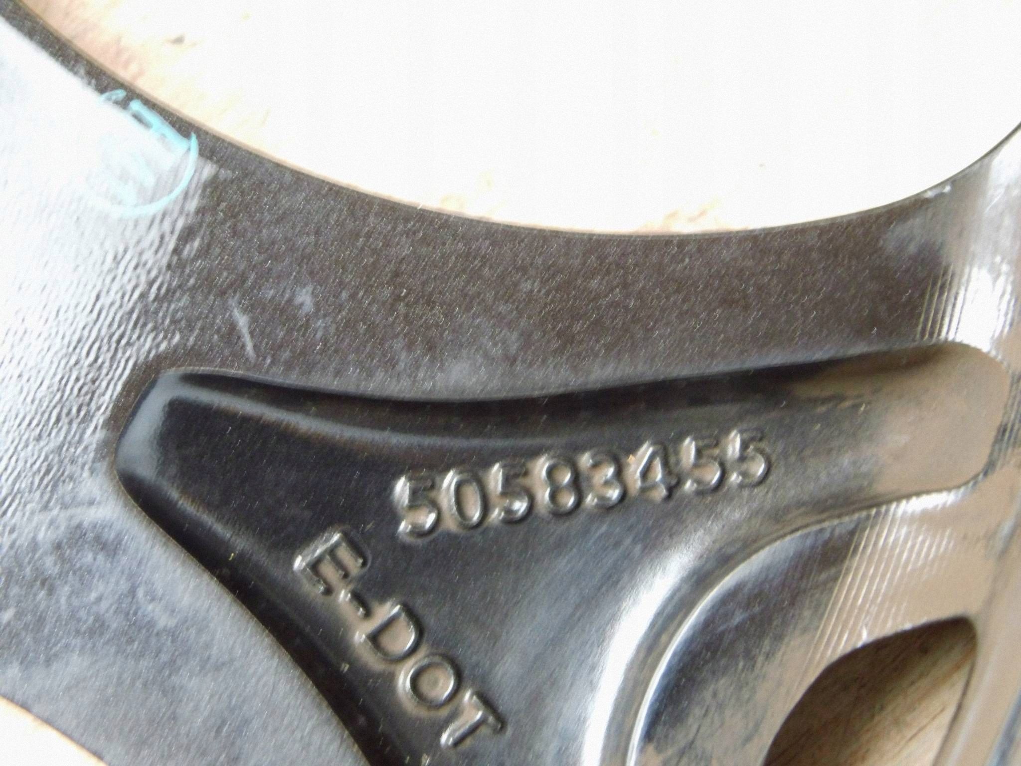 Alfa Romeo Tonale Junior felni Alu 19