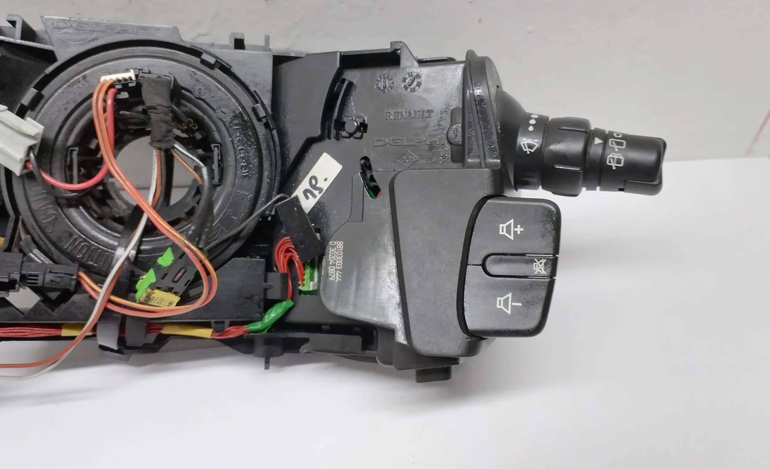 steering wheel levers and controls pajak z ring airbag Renault Modus 7701071888A
