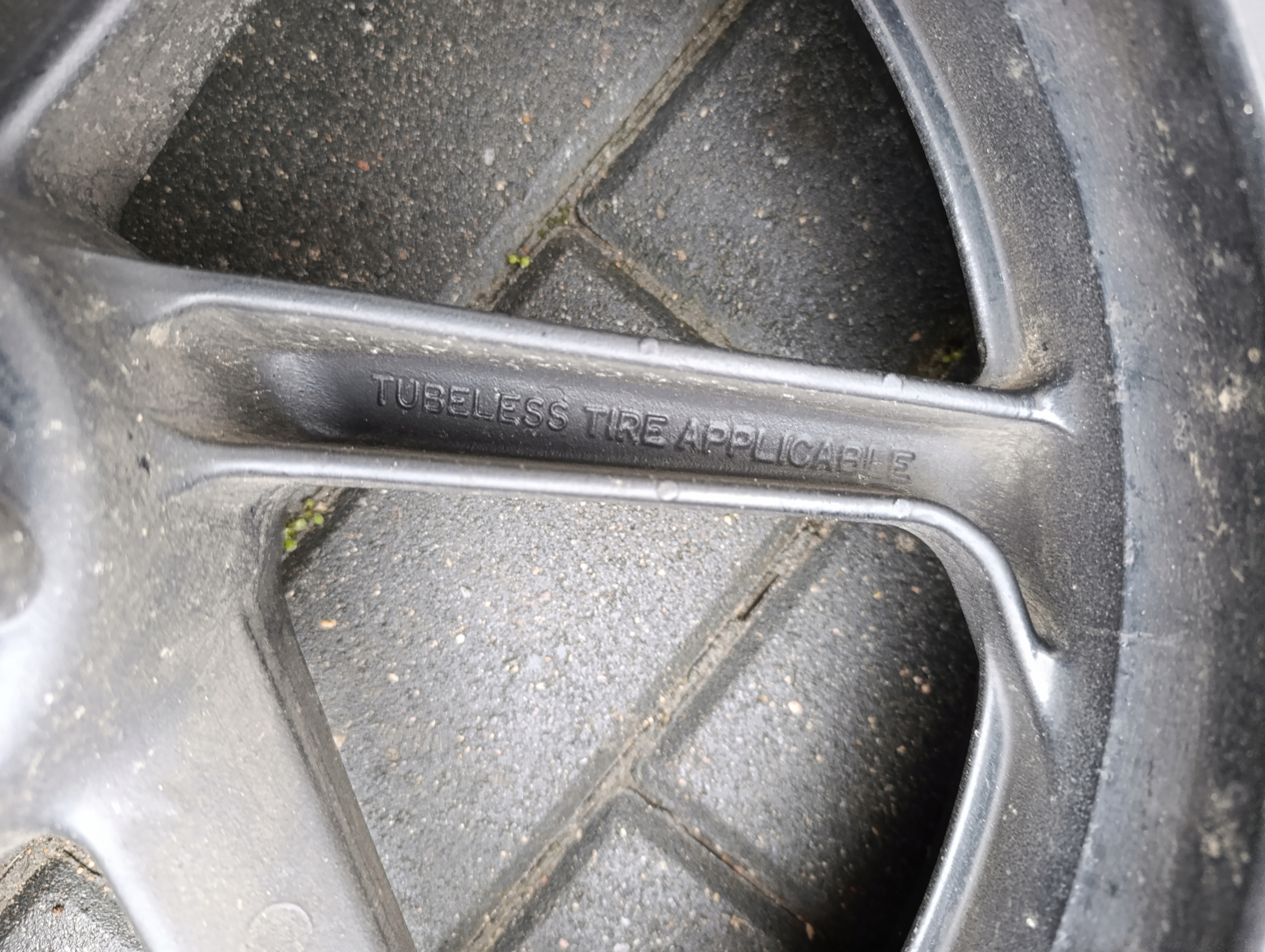 HONDA VFR800 VFR 800 RC46 FI FELGA KOŁO kompletne przód 17" z oponą Szerokość felgi 3.50